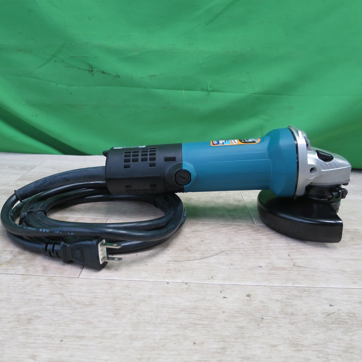 [送料無料] 美品☆マキタ 125mm ディスクグラインダー 9535B 電動 工具 研摩 研磨 機☆