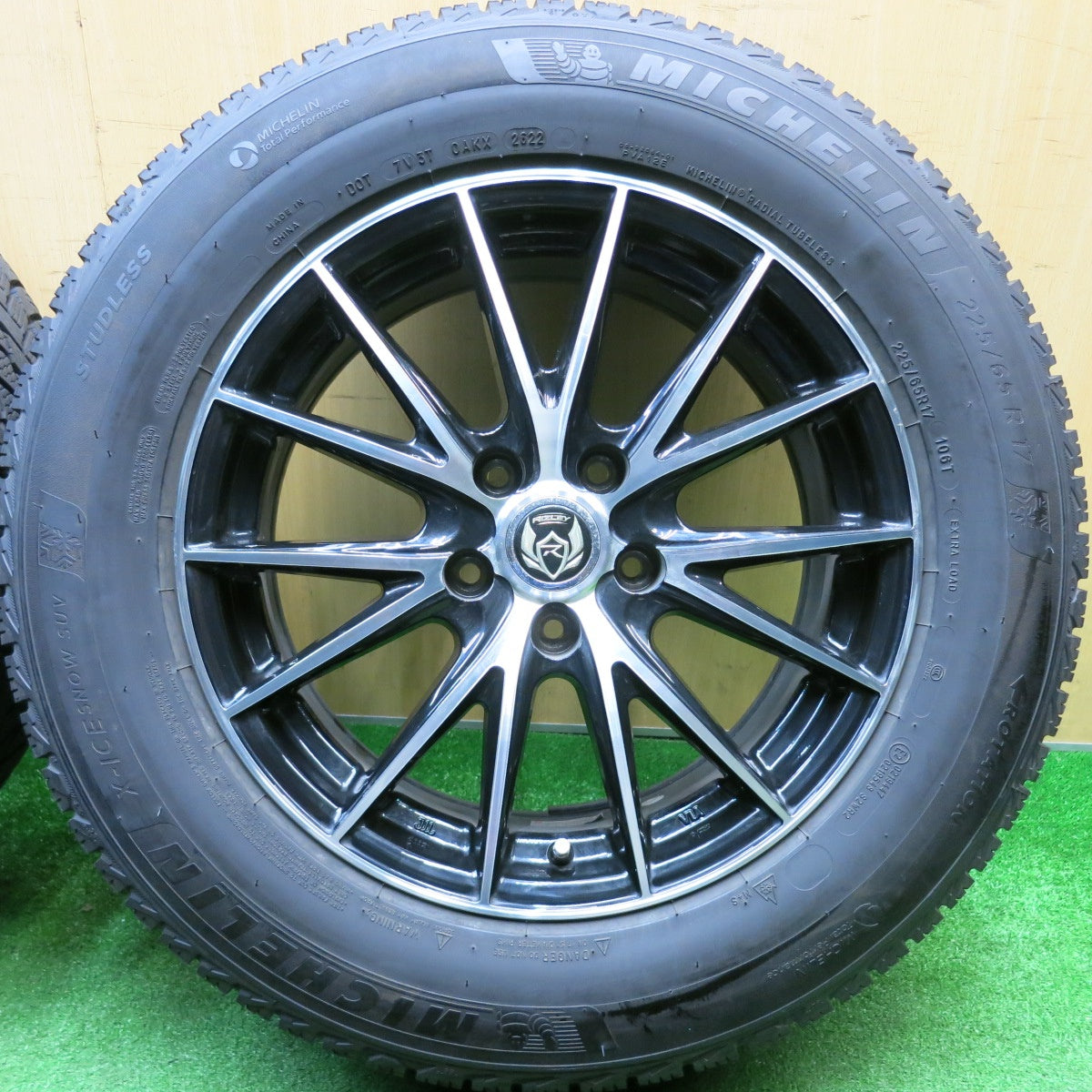 バリ溝！22年！9分★スタッドレス 225/65R17 ミシュラン X-ICE SNOW SUV RiZLEY ライツレー 17インチ PCD114.3/5H★5120609HAス