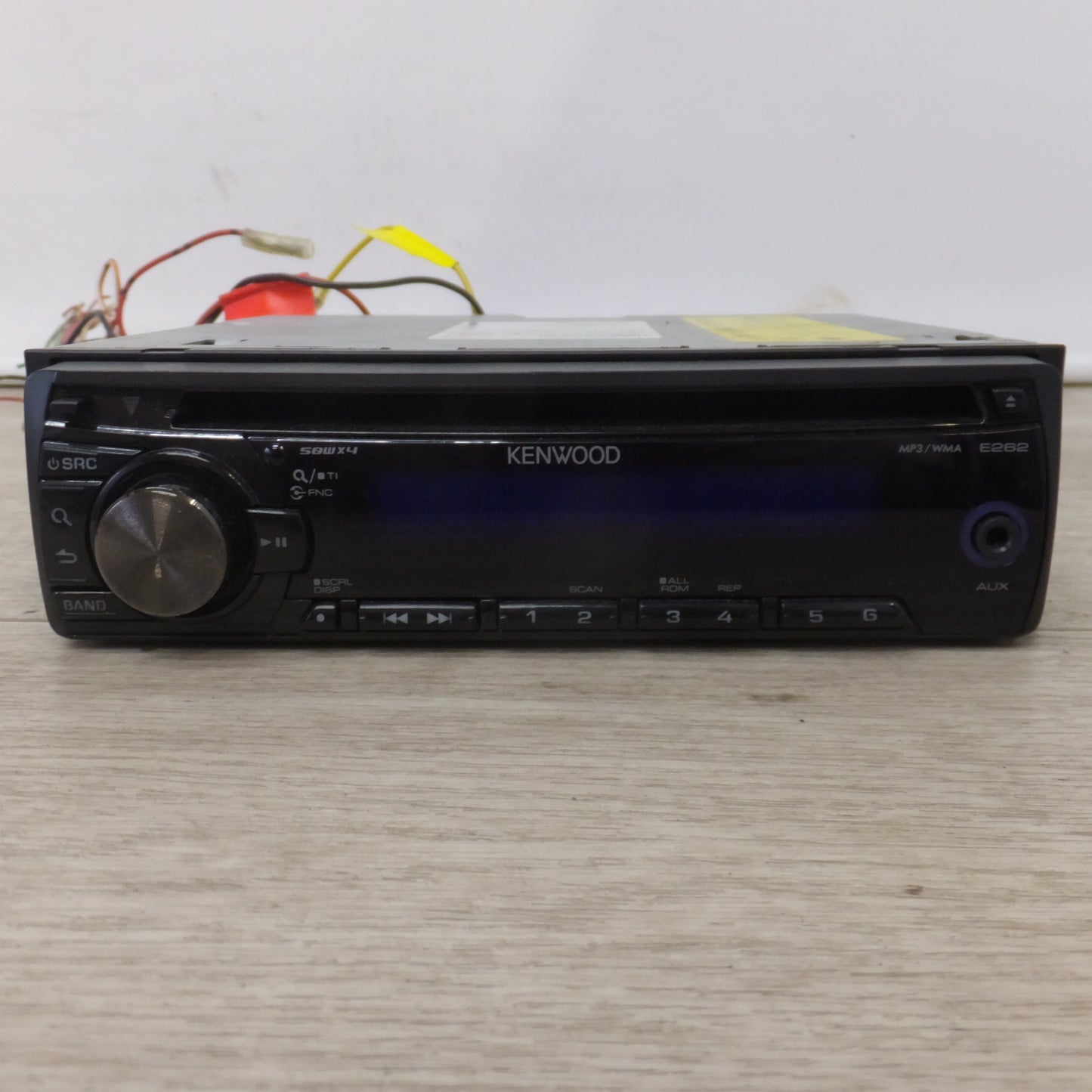 [送料無料] ★ケンウッド KENWOOD カーオーディオ 1DINコンポ CDレシーバー E262(34)★