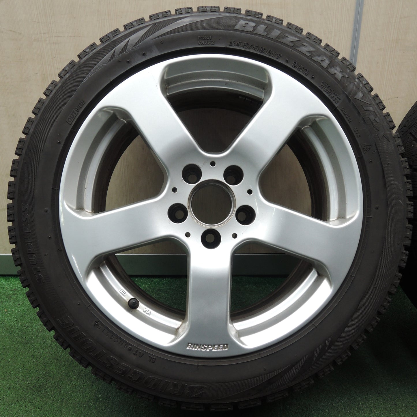 *送料無料* 4本価格★ベンツ 等 RINSPEED 245/45R17 スタッドレス ブリヂストン ブリザック VRX リンスピード PCD112/5H★4030701NJス