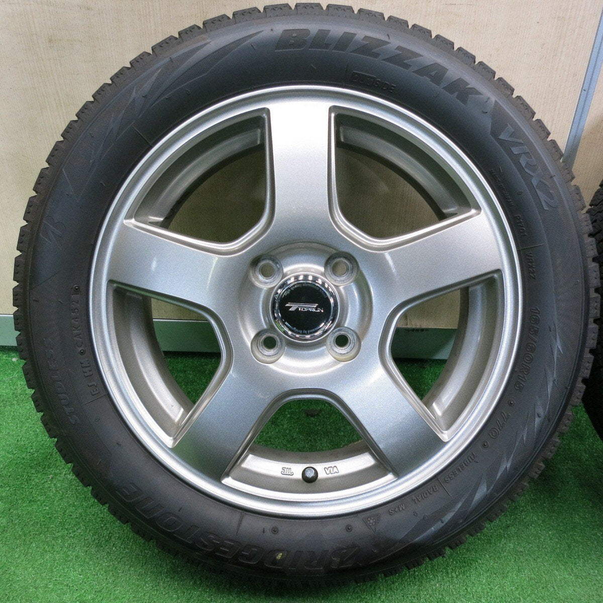 バリ溝！21年！キレイ！9分★スタッドレス 165/60R15 ブリヂストン ブリザック VRX2 TOPRUN トップラン 15インチ ハスラー ソリオ 等 PCD100/4H★4121802TNス