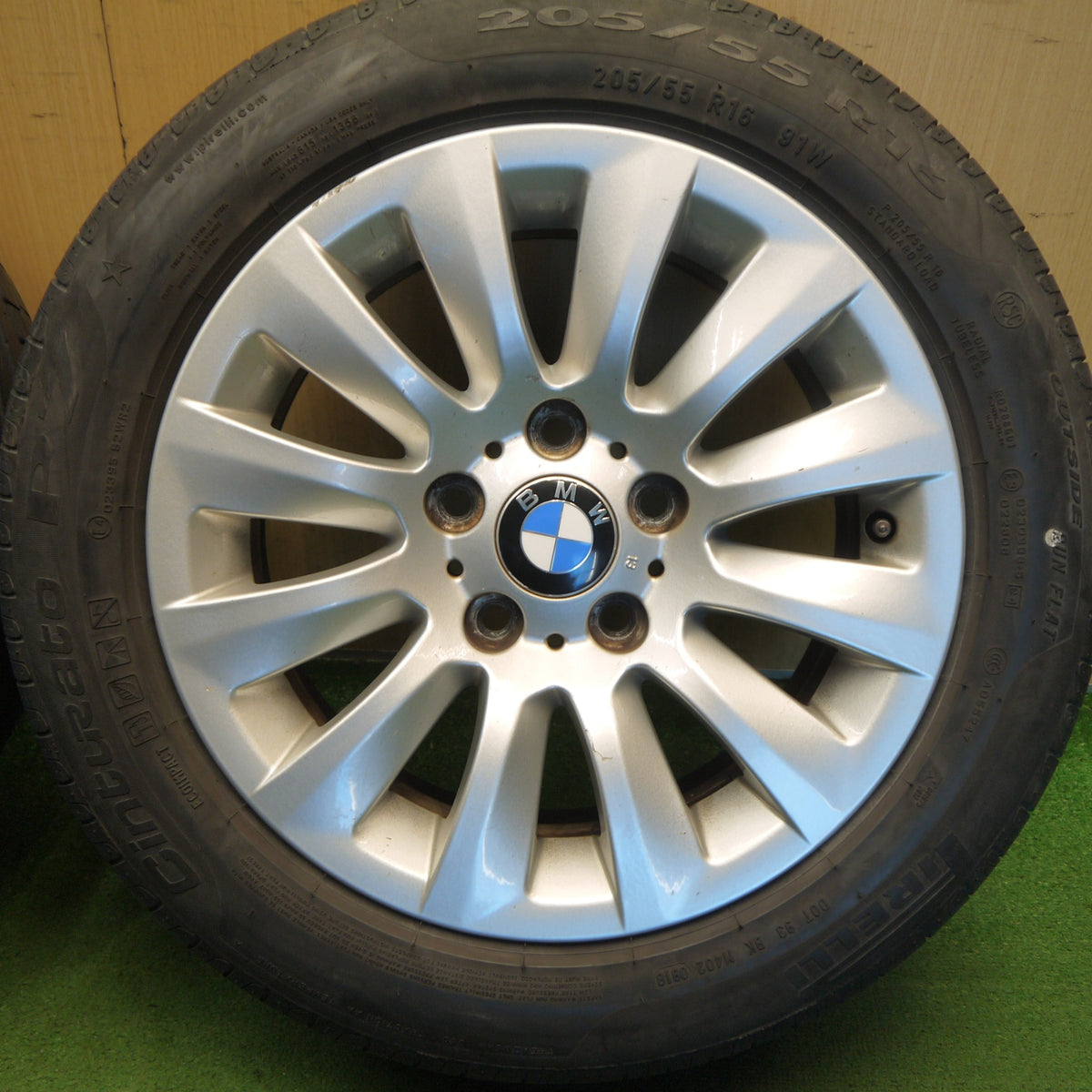 4本価格◎BMW 3シリーズ E90 E91 純正 205/55R16 ピレリ Cinturato P7 チントゥラート 16インチ PCD120/5H◎6091801Hノ