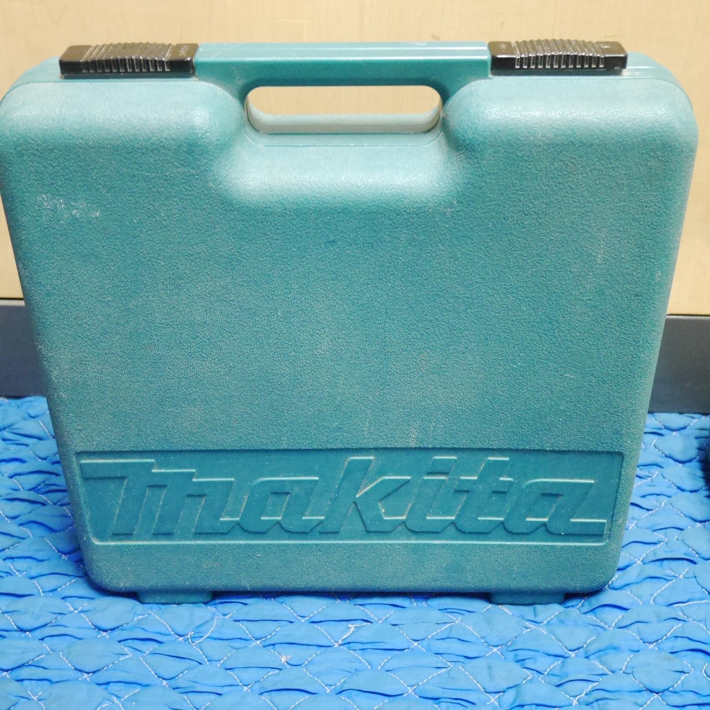 [送料無料] 3点まとめ売り☆マキタ 常圧 仕上 釘打 AF502 ピン タッカー AF351 型式 不明 エアー ツール 工具 makita 現状品☆