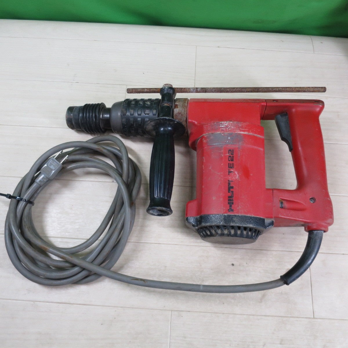 [送料無料] ☆HILTI ヒルティ ハンマードリル TE22 電動 工具 ハンマドリル コード式 100V☆