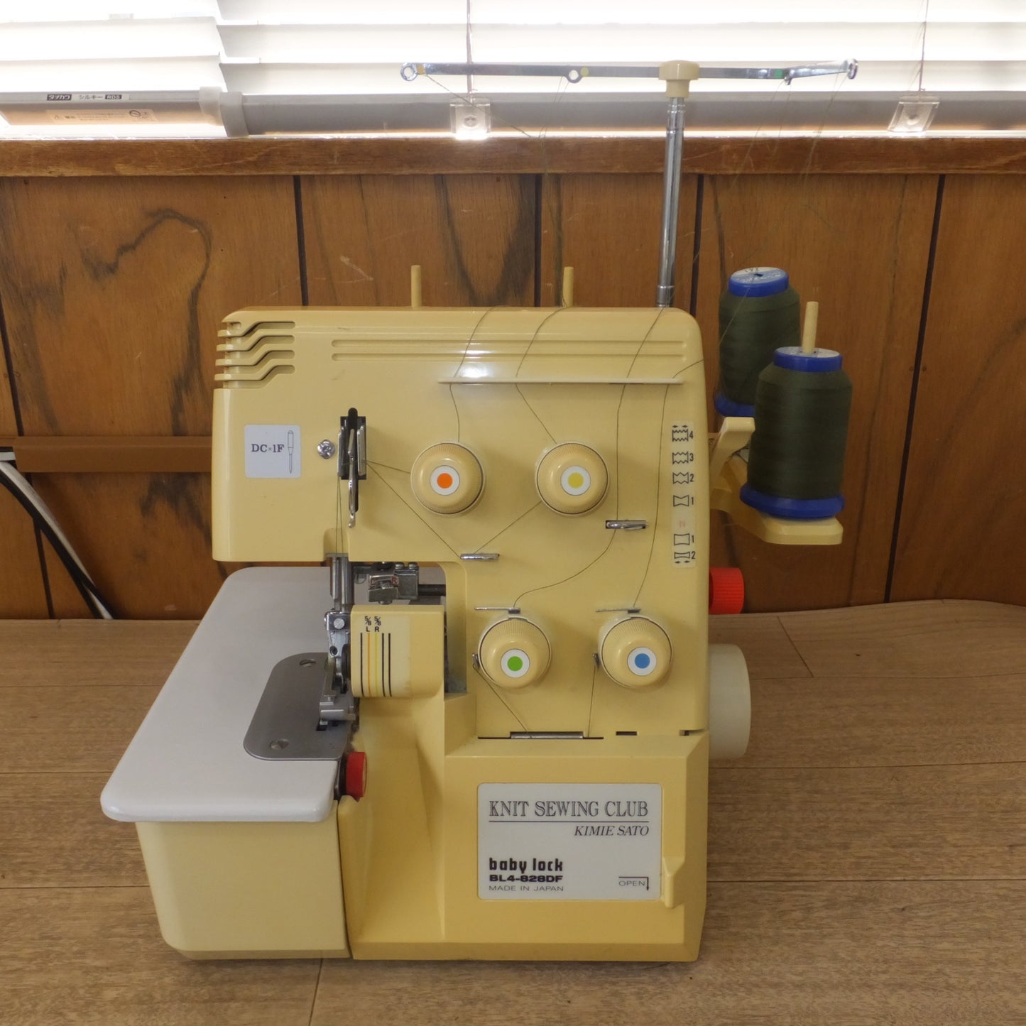[送料無料] 現状品★ジューキ JUKI ベビーロック baby lock PRO LINE ロックミシン BL4-828DF　KNIT SEWING CLUB KIMIE SATO★