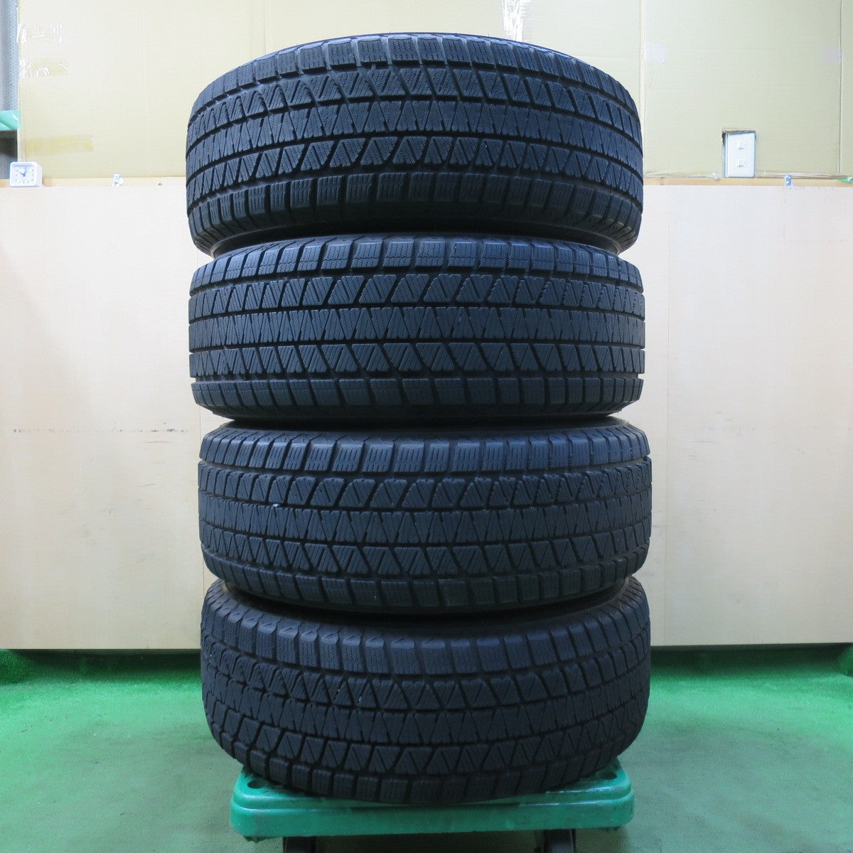 送料無料] バリ溝！22年！キレイ！9.5分☆プラド 等 265/65R17