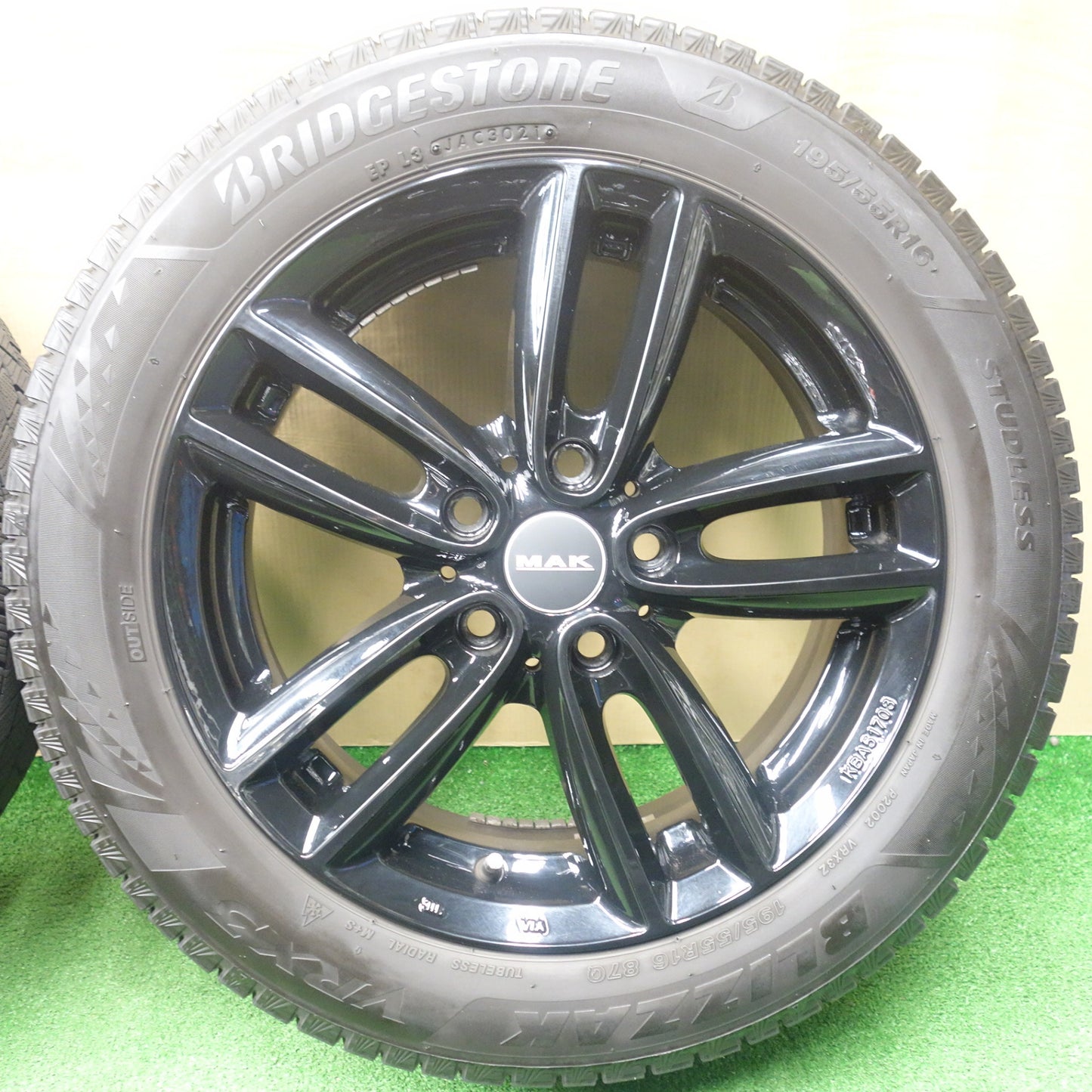 バリ溝！9.5分★MAK OXFORD 195/55R16 スタッドレス ブリヂストン ブリザック VRX3 16インチ オクスフォード PCD112/5H★6030604KTス