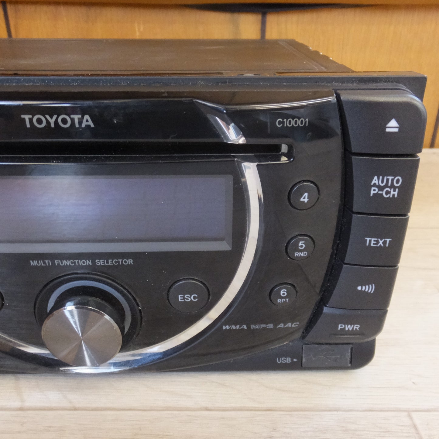 [送料無料] 現状品★パイオニア製 トヨタ TOYOTA 純正 USB/CDチューナー 08600-00J10 CP-W60 DEH-M8247ZT★