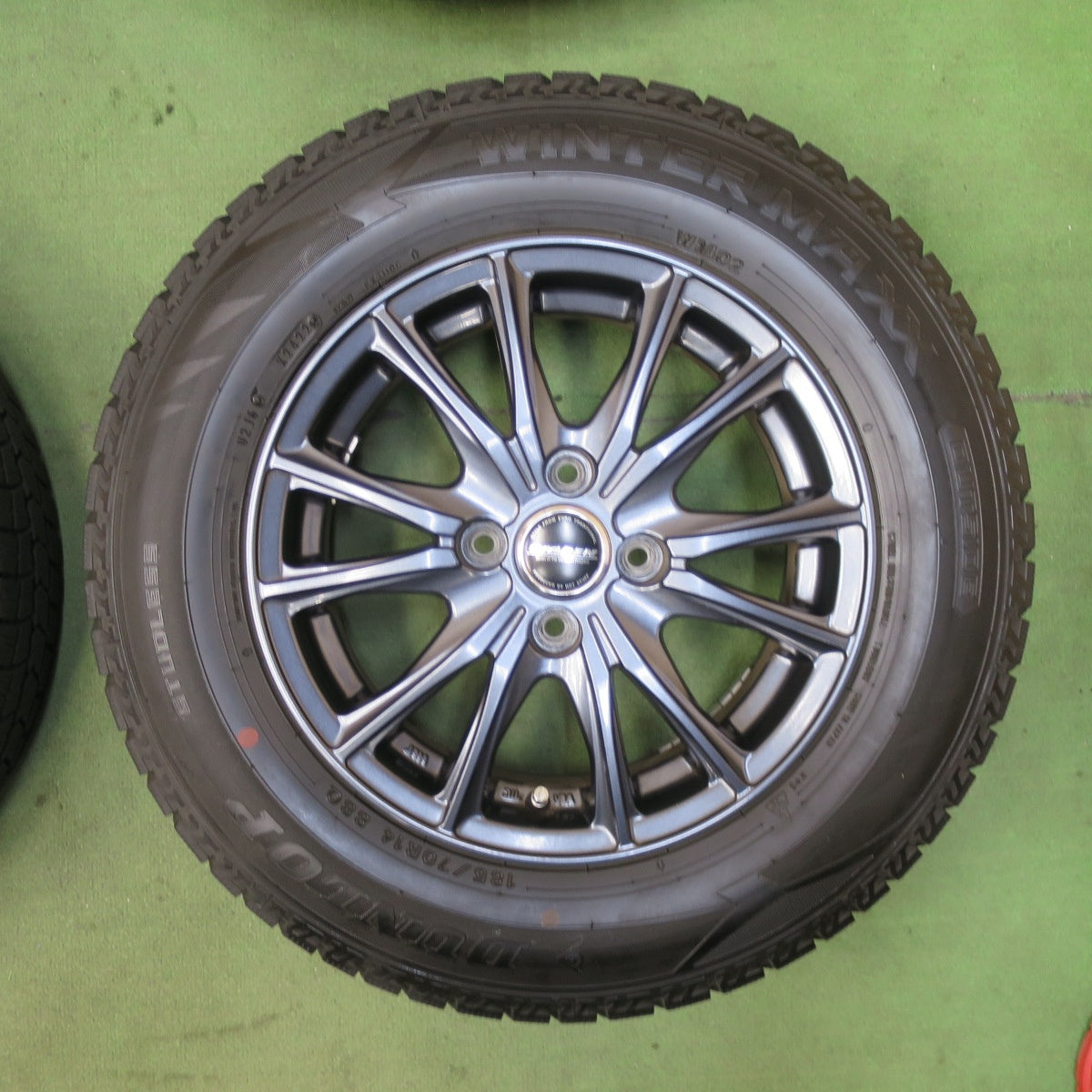 バリ溝！22年！キレイ！ほぼ10分★スタッドレス 185/70R14 ダンロップ ウインターマックス WM02 WAREN ヴァーレン 14インチ PCD100/4H★5112808TTス