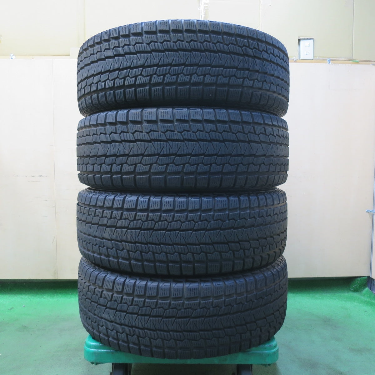 バリ溝！23年！キレイ！ほぼ10分★トヨタ 80系 ハリアー 純正 225/55R19 スタッドレス ヨコハマ アイスガード G075 19インチ PCD114.3/5H★5102710イス