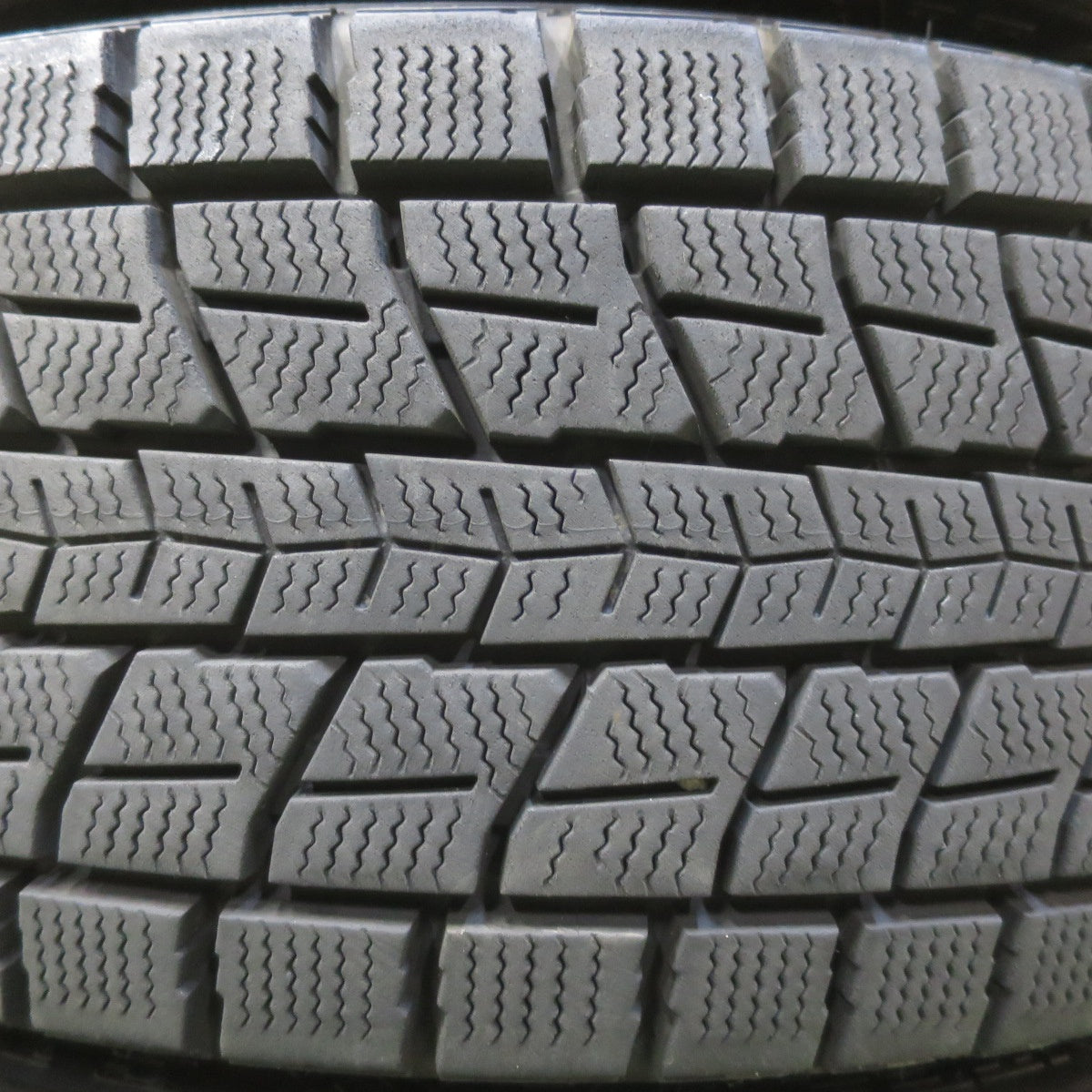 センサー付き！バリ溝！22年！9.5分◎スタッドレス 215/60R17 ダンロップ ウインターマックス SJ8 + smartline 365 スマートライン 17インチ PCD114.3/5H◎6081705イス