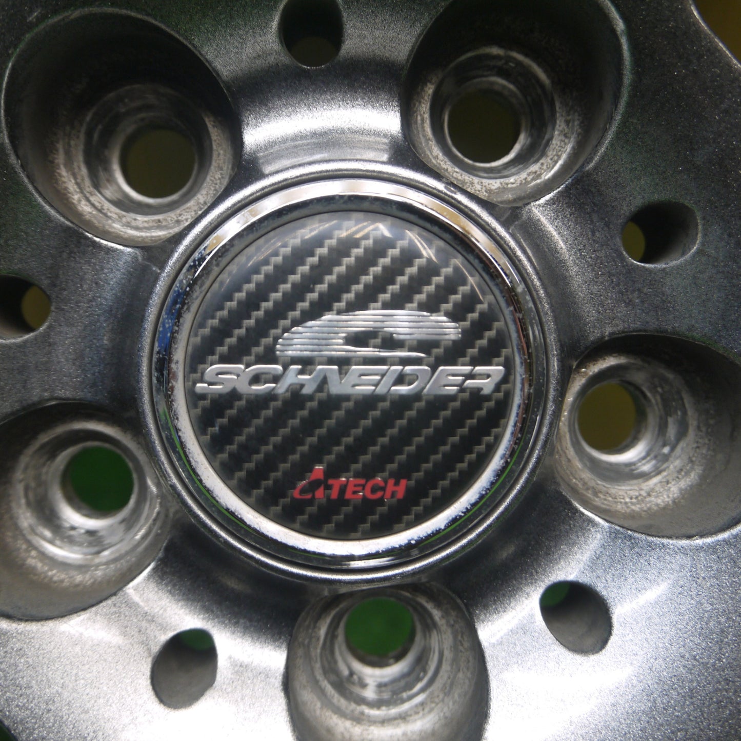 [送料無料] バリ溝！キレイ！9分★シエンタ等 185/60R15 スタッドレス ダンロップ ウインターマックス WM01 SCHNEIDER シュナイダー PCD100/5H★4103002Hス