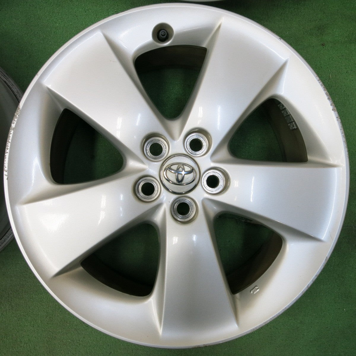 トヨタ 30 プリウス Sツーリング 純正 17インチアルミホイール 4本SET