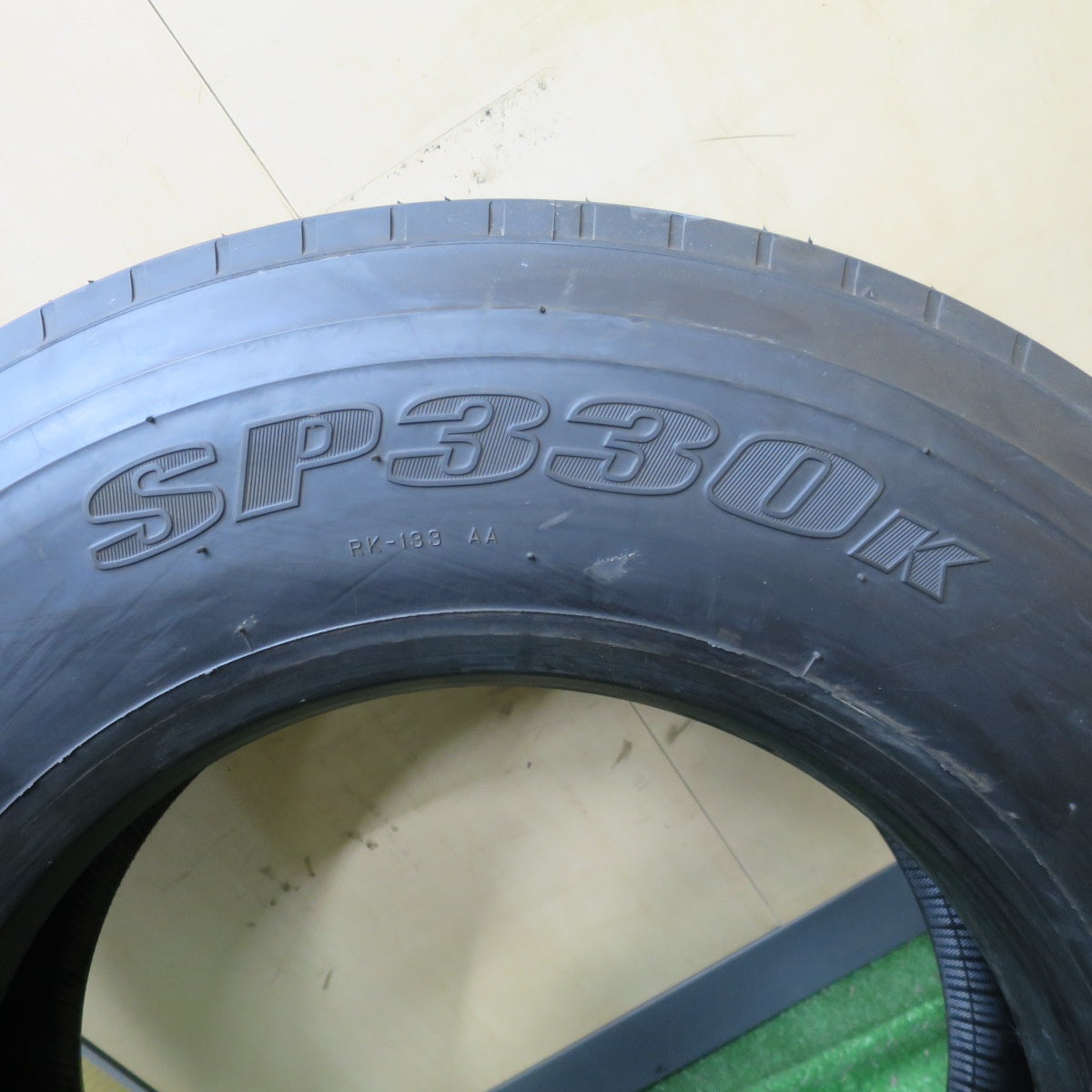 新車外し！25年！1本★トラック タイヤ 225/80R17.5 123/122L ダンロップ SP330K 17.5インチ★6041802ナノタ
