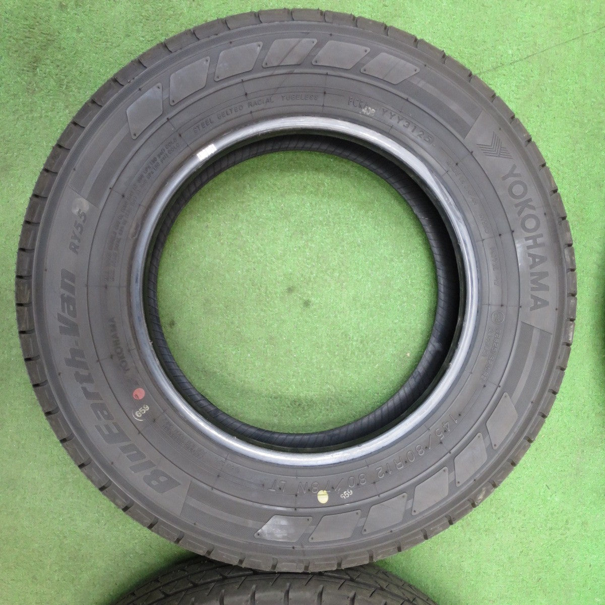 新車外し！25年★145/80R12 80/78N ヨコハマ BluEarth-Van RY55 ブルーアース 12インチ キャリイ エブリイ ハイゼット 等★6021802NGノタ