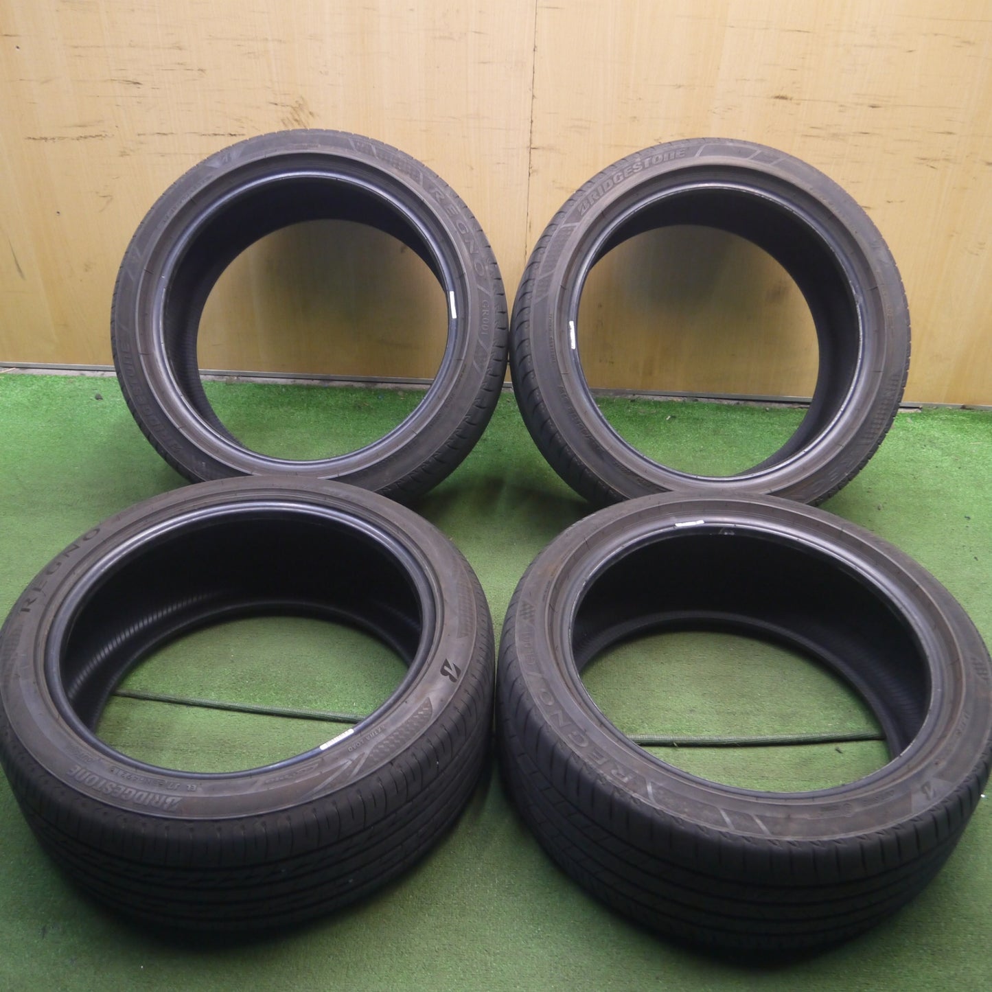 *送料無料* バリ溝！20年！9.5分★225/45R18 ブリヂストン レグノ GR001 GR-X2 タイヤ 18インチ クラウン マークX オデッセイ 等★4031507Hノタ