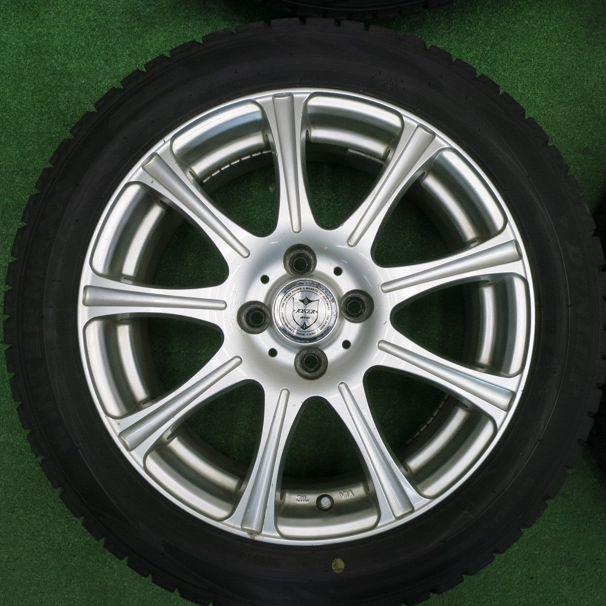 [送料無料] バリ溝！22年！9.5分★スタッドレス 175/60R16 ダンロップ ウインターマックス WM02 JOKER ジョーカー 16インチ PCD100/4H★4120605TNス