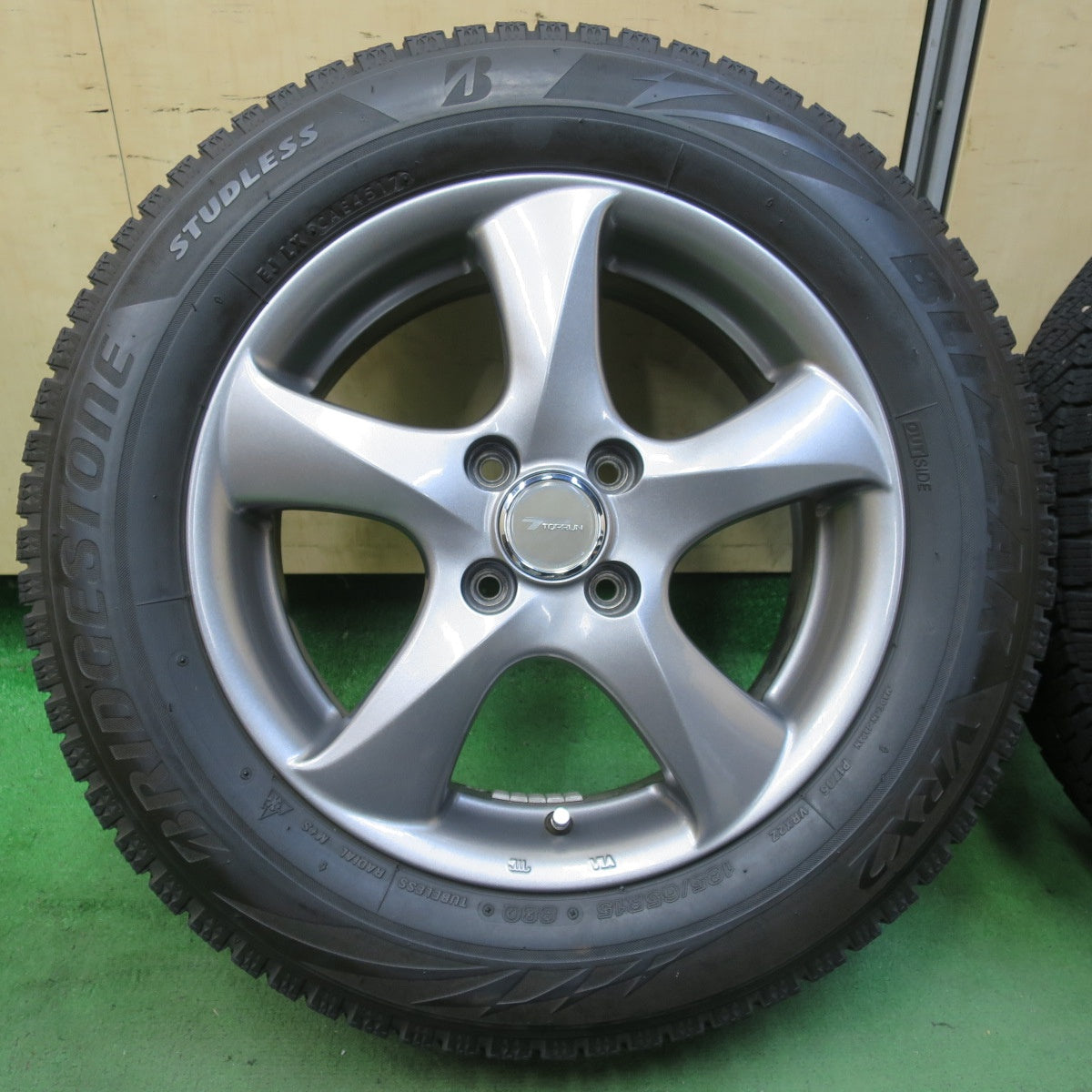 キレイ★スタッドレス 185/65R15 ブリヂストン ブリザック VRX2 TOPRUN トップラン 15インチ PCD100/4H★5072506イス