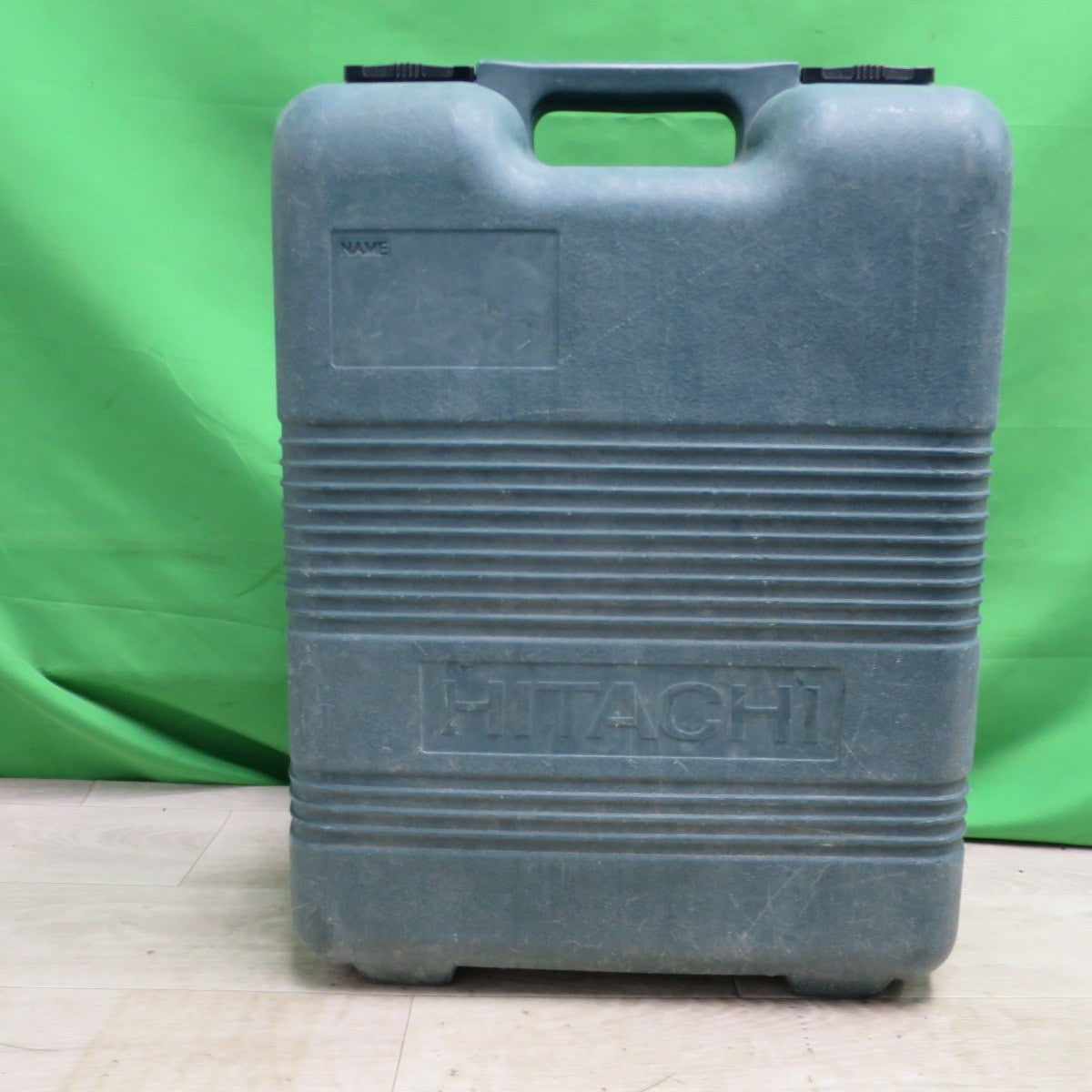[送料無料] ☆日立工機 75mm 常圧 ロール 釘打機 NV75AF ケース付き 釘打ち機 エア 工具☆