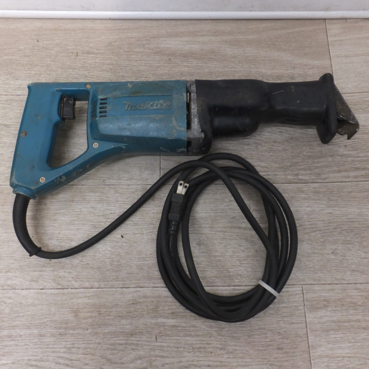 ★マキタ makita レシプロソー JR3000V　100V 620W 50-60Hz 6.5A★