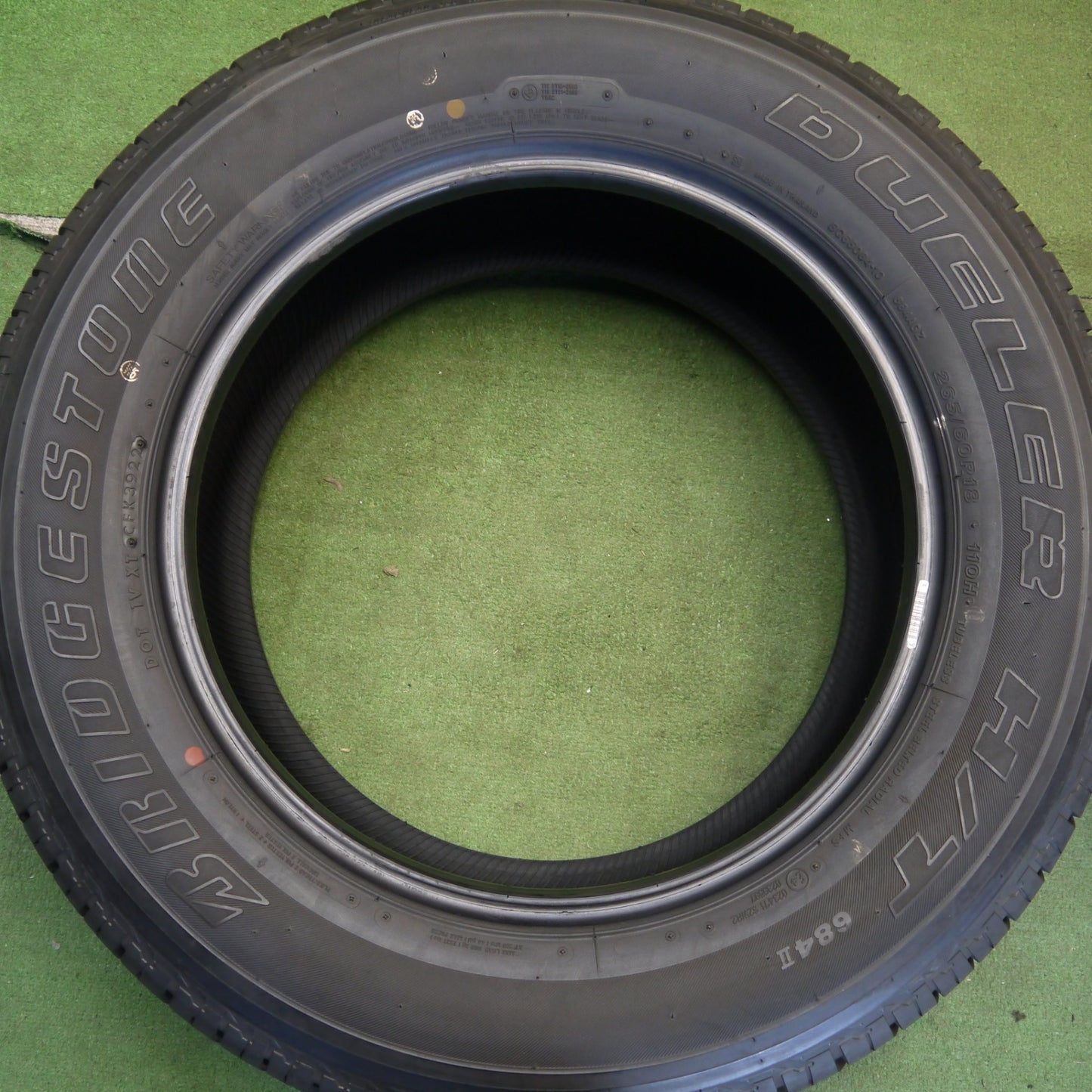 新車外し！22年★265/60R18 ブリヂストン デューラー H/T 684Ⅱ タイヤ 18インチ ランクル プラド ハイラックス サーフ パジェロ 等★6052507Hノタ