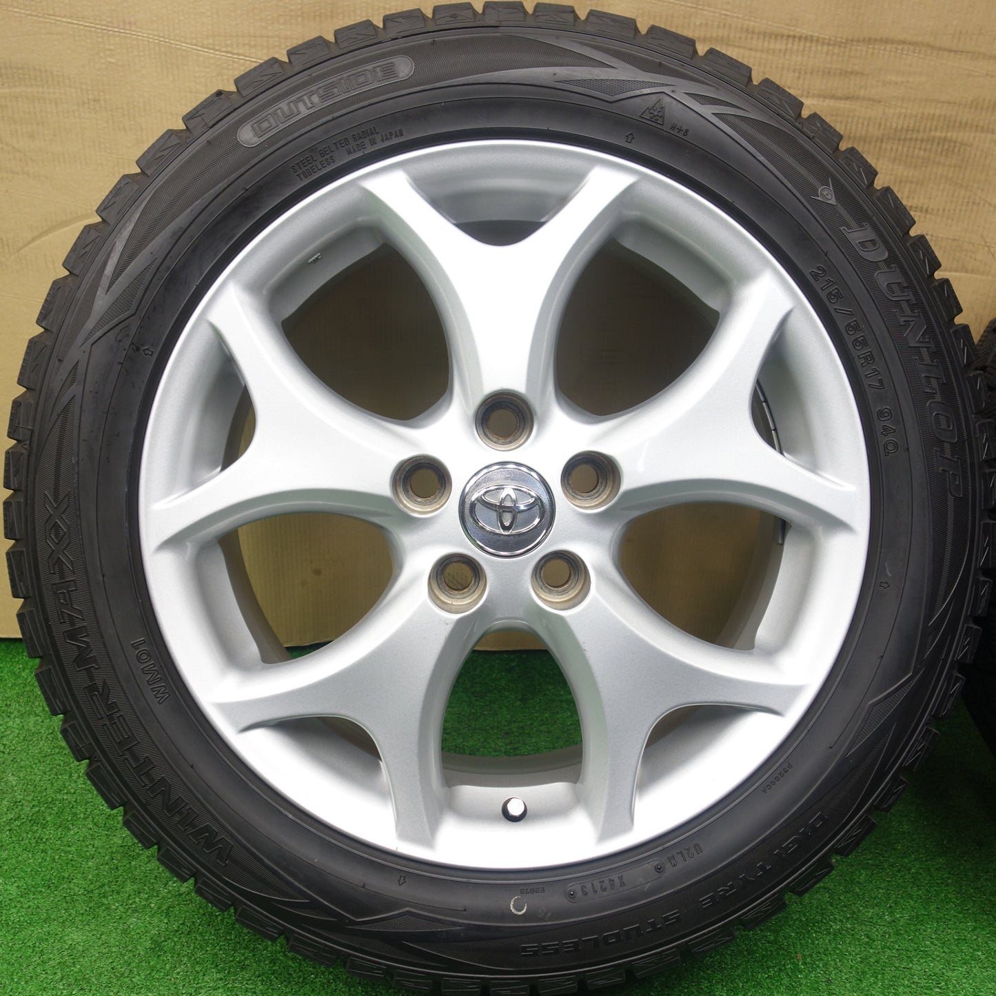 バリ溝！9分★トヨタ 50系 エスティマ 純正 215/55R17 スタッドレス ダンロップ ウインターマックス WM01 17インチ PCD114.3/5H★5122203KTス