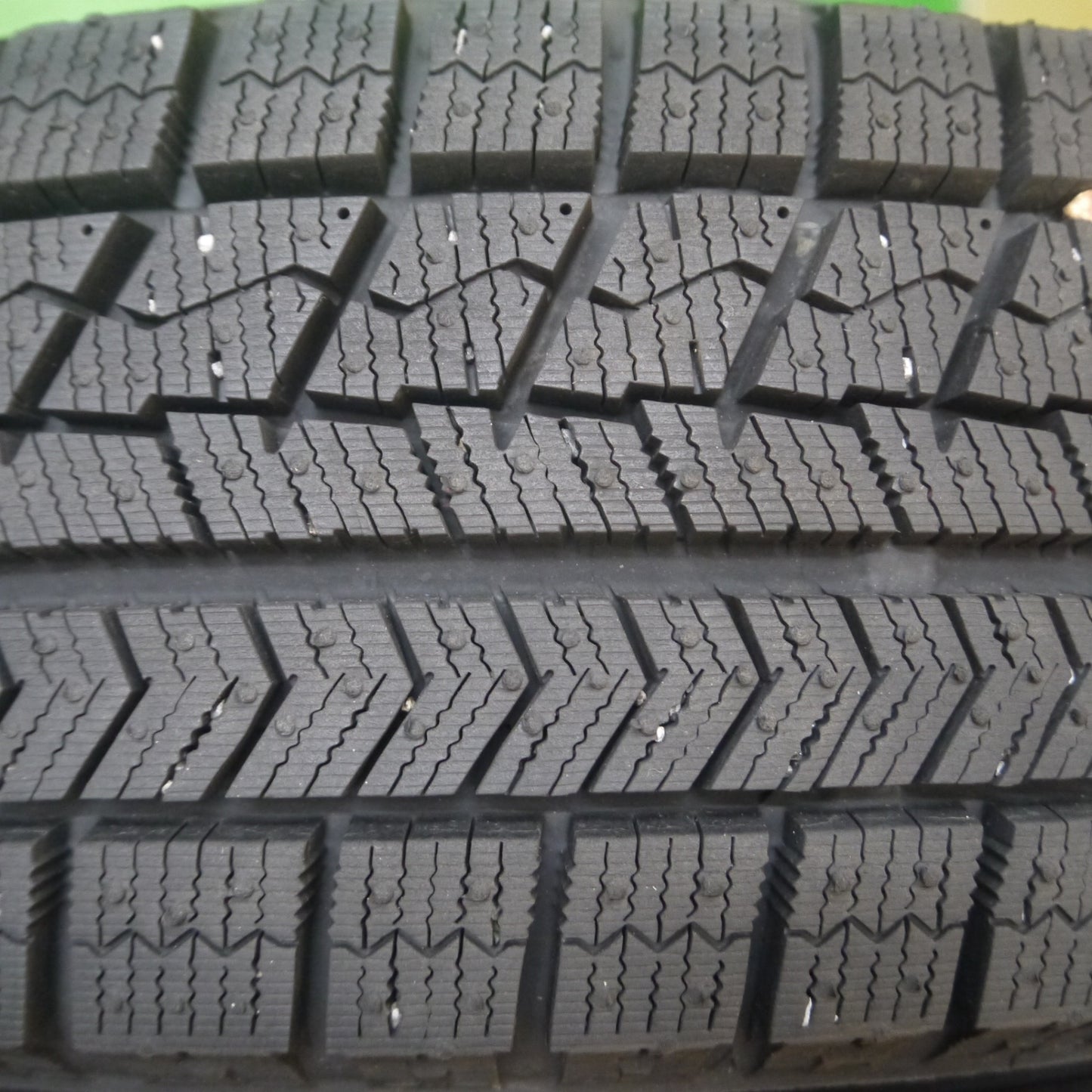 [送料無料] バリ溝！キレイ！ほぼ10分★スタッドレス 155/65R14 ブリヂストン ブリザック VRX ECO FORME エコフォルム 14インチ PCD100/4H★4102901Hス