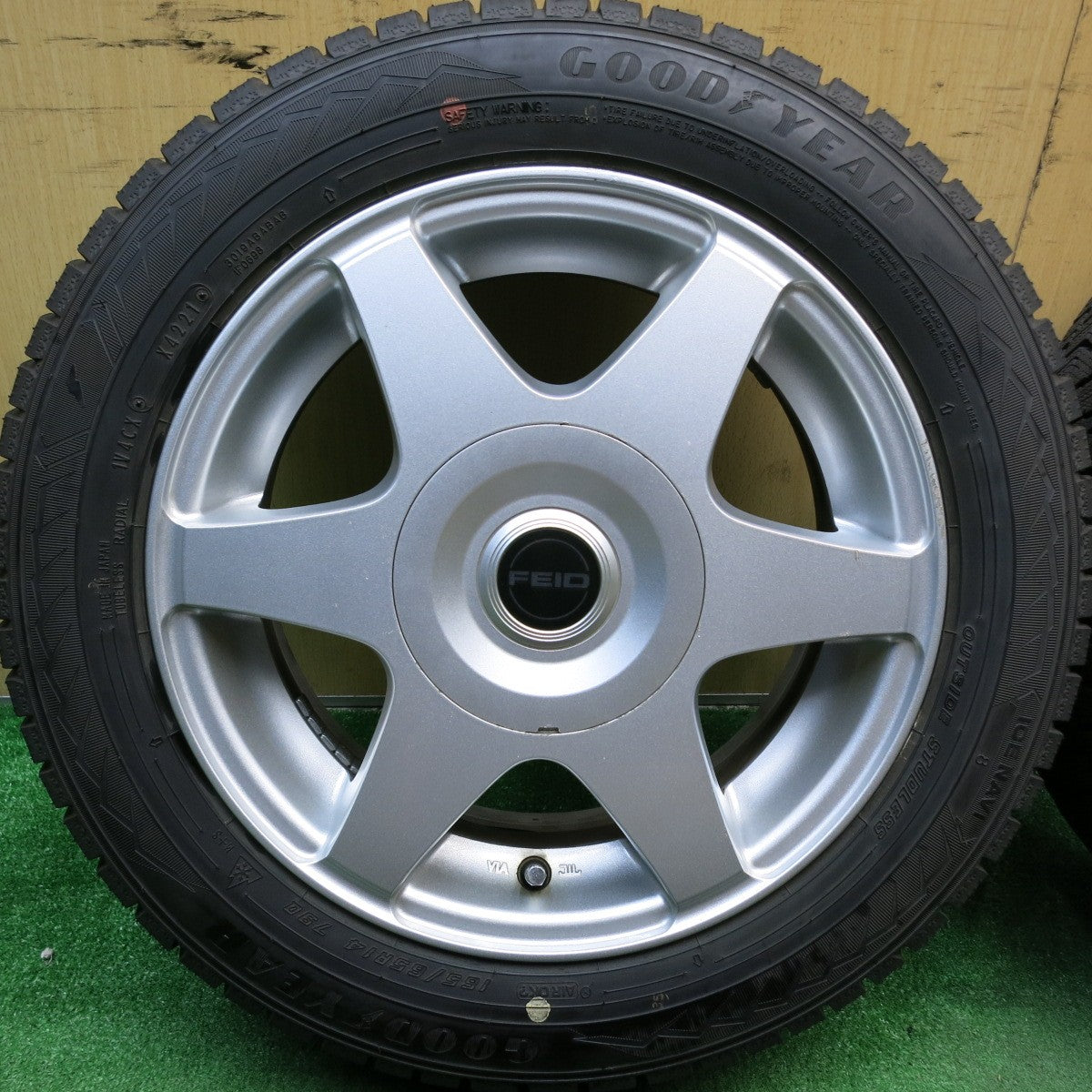 バリ溝！21年！ほぼ10分★スタッドレス 165/65R14 グッドイヤー アイスナビ8 FEID 14インチ PCD100 114.3/4H マルチ★5052506HAス