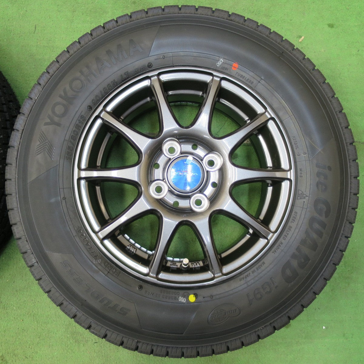 [送料無料] 未使用！24年★スタッドレス 165/80R13 90/88N ヨコハマ アイスガード iG91 VELVA CHARGE ヴェルヴァ 13インチ PCD100/4H★5021420イス