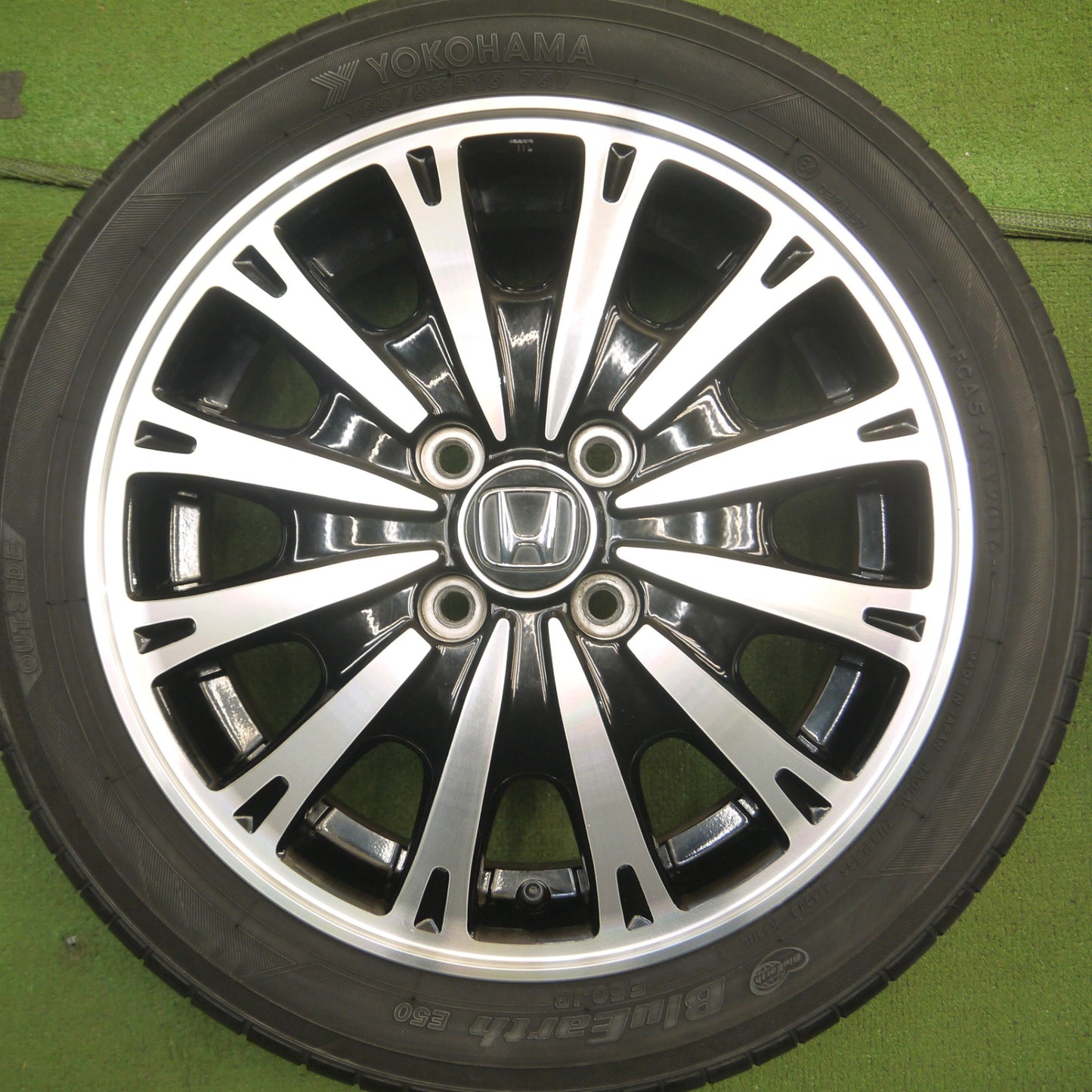 *送料無料* キレイ★ホンダ N-BOX カスタム 純正 165/55R15 ヨコハマ ブルーアース E50 E50JB 15インチ PCD100/4H★4040804Hノ