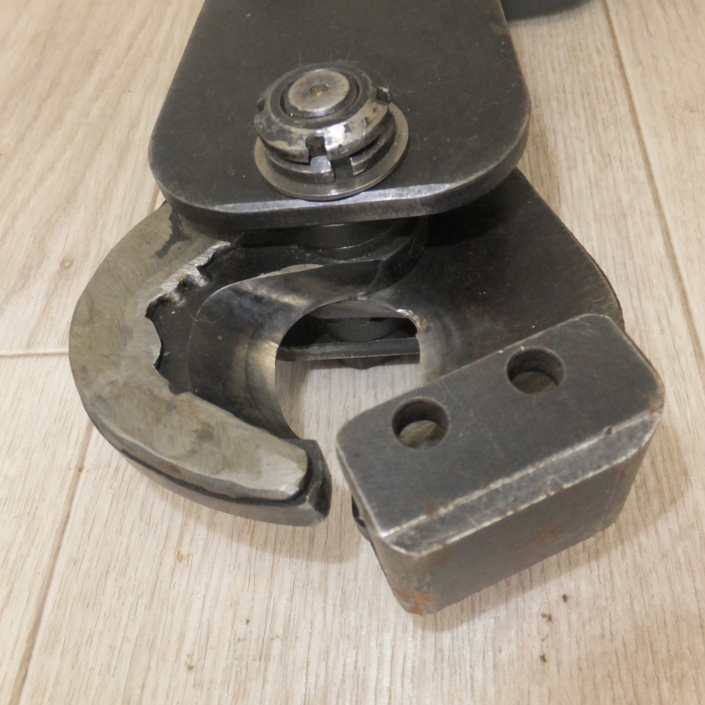 [送料無料] ジャンク★泉精器 IZUMI 電動油圧式ケーブルカッター REC-30YC2★