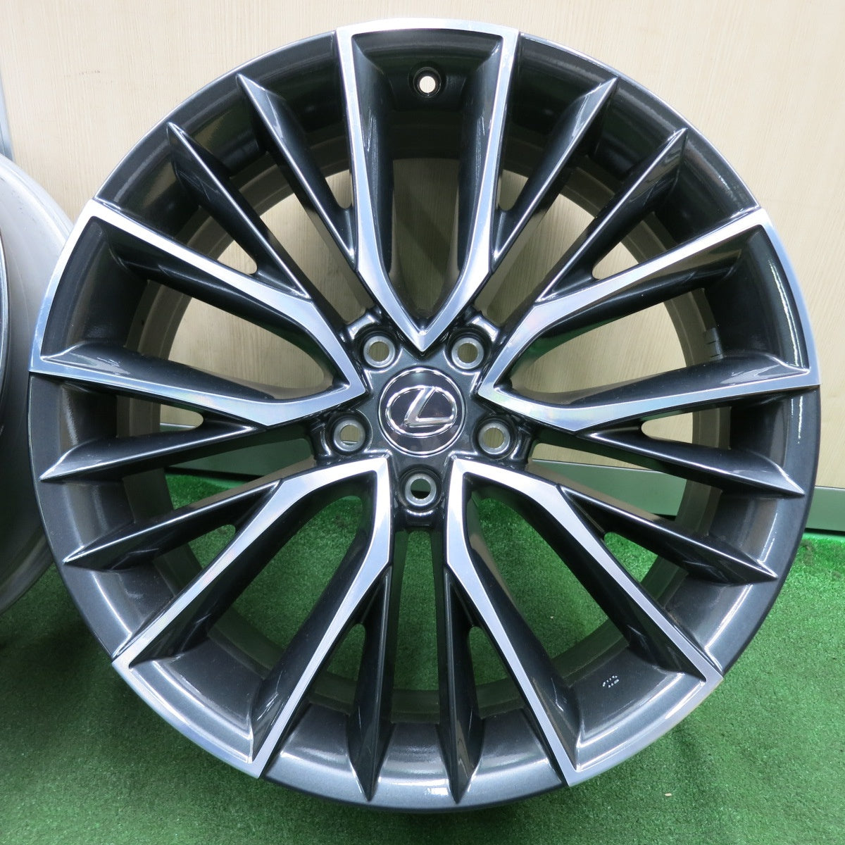 *送料無料* 新車外し★レクサス NX450h 純正 ホイール 20インチ 20×7.5J PCD114.3/5H★4060404NJホ