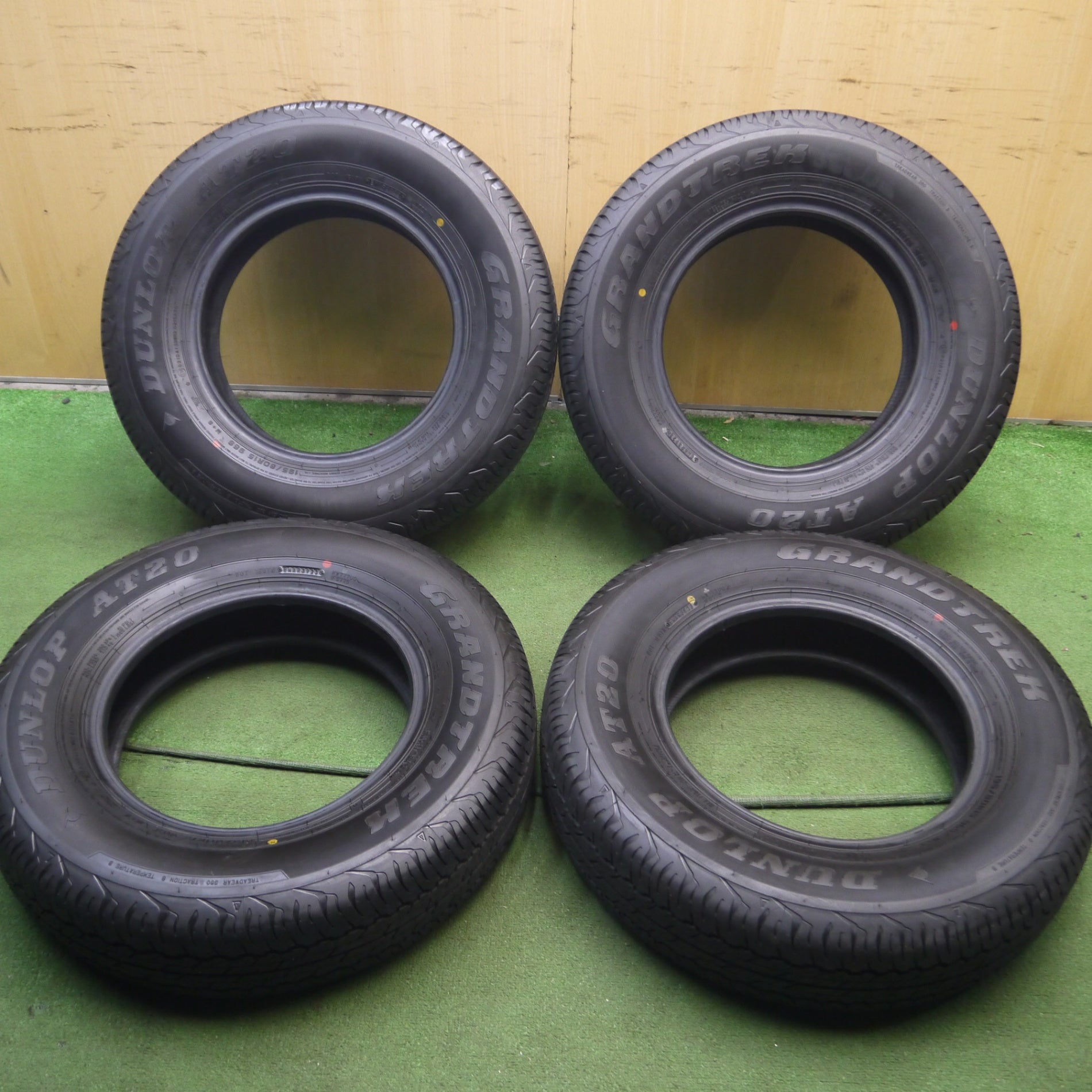ダンロップ GRANDTREK シエラ新車外し 195/80R15 4本セット 【公式通販】