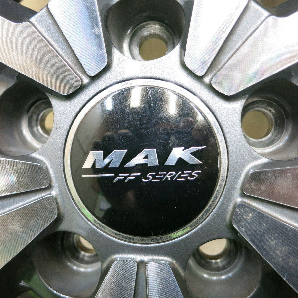 4本価格★ベンツ 等 MAK FF SERIES 225/40R18 スタッドレス ヨコハマ アイスガード iG60 18インチ PCD112/5H★4060503ナス