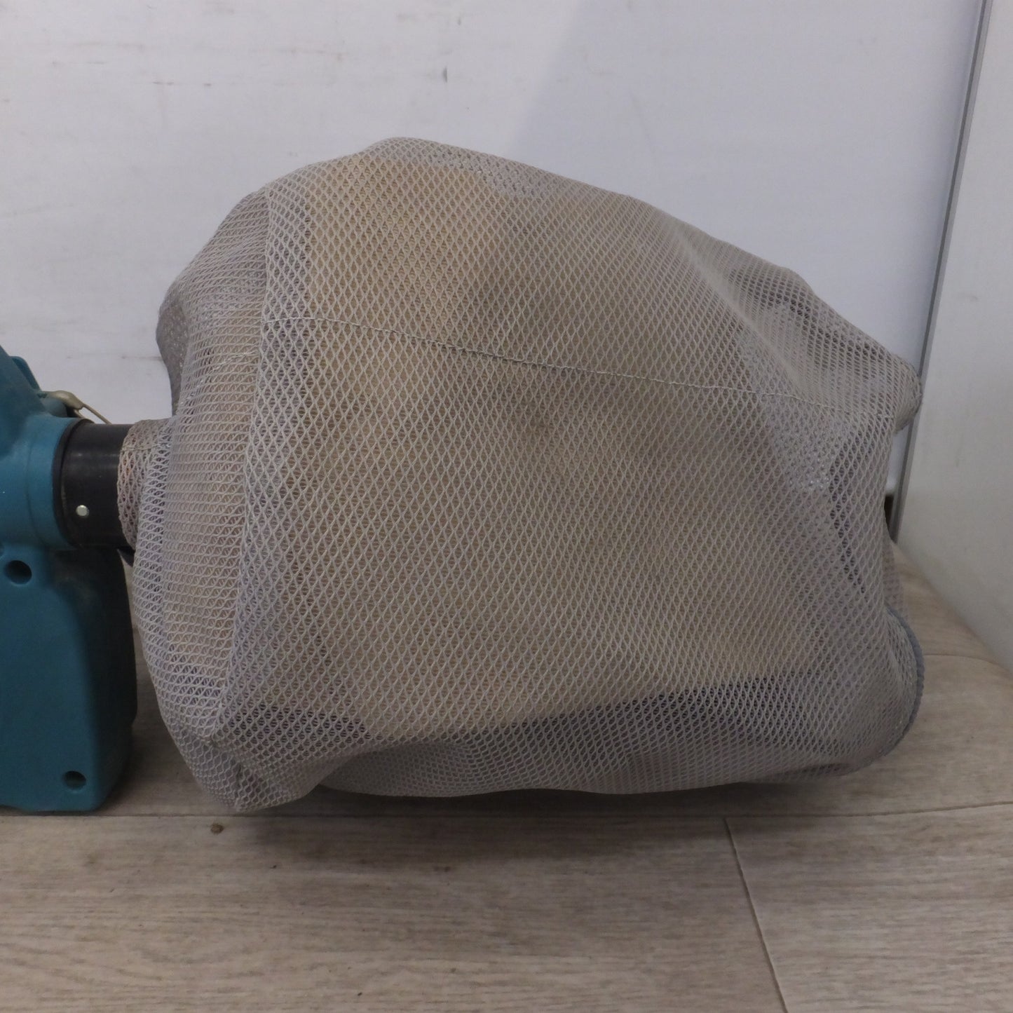 [送料無料] ★マキタ makita 携帯用集じん機 451 屋内用　100V～ 5.5A 50-60Hz 520W★