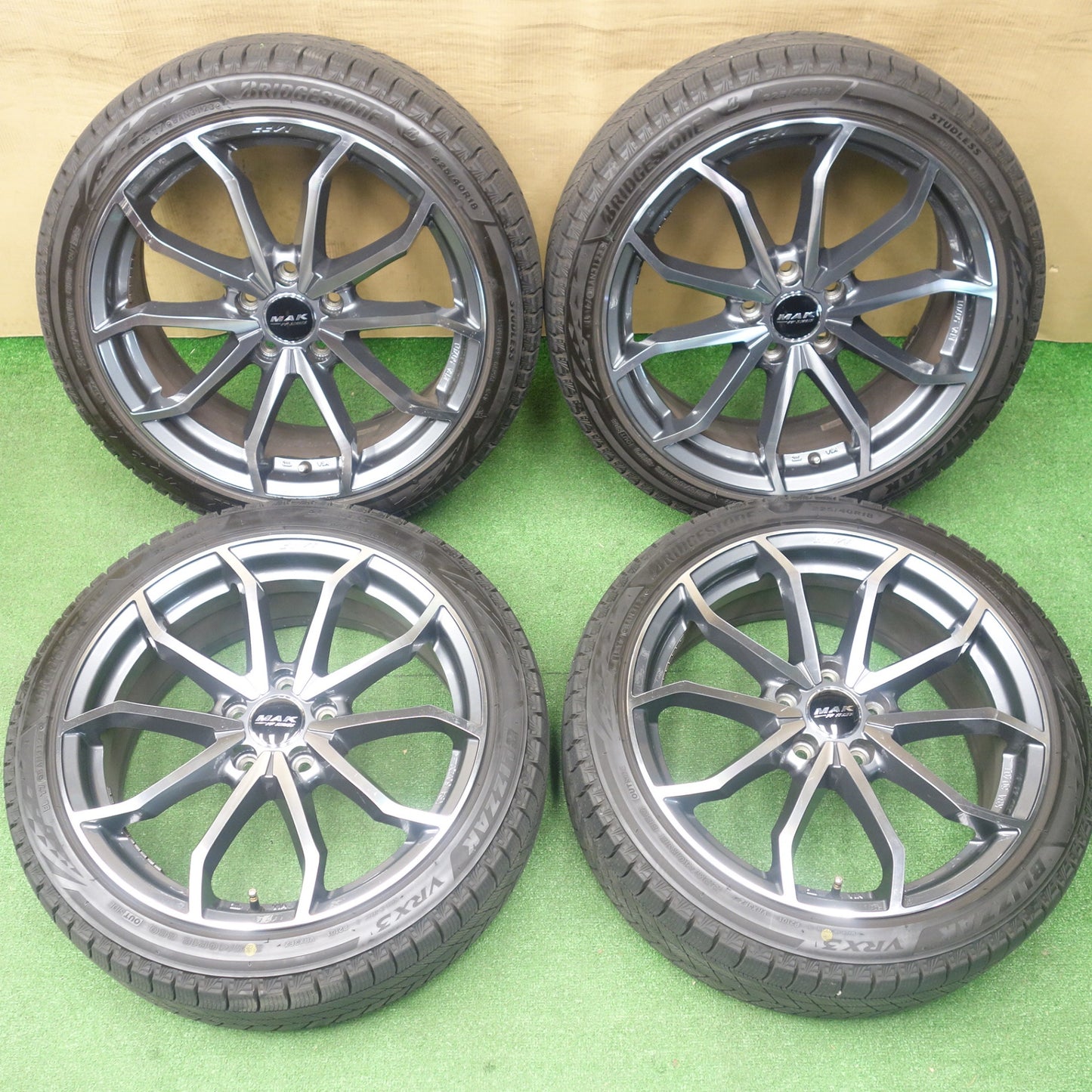 バリ溝！23年！9.5分★アウディ ワーゲン 等 MAK LOWE FF 225/40R18 スタッドレス ブリヂストン ブリザック VRX3 レーベ 18インチ PCD112/5H★6020904KTス