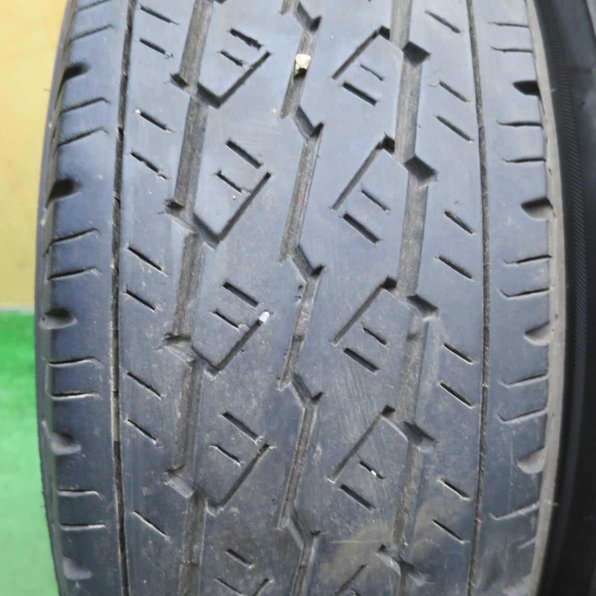 4本価格！22年◎195/80R15 107/105L ブリヂストン V600 社外 アルミ 15インチ PCD139.7/6H◎6061701NJノ