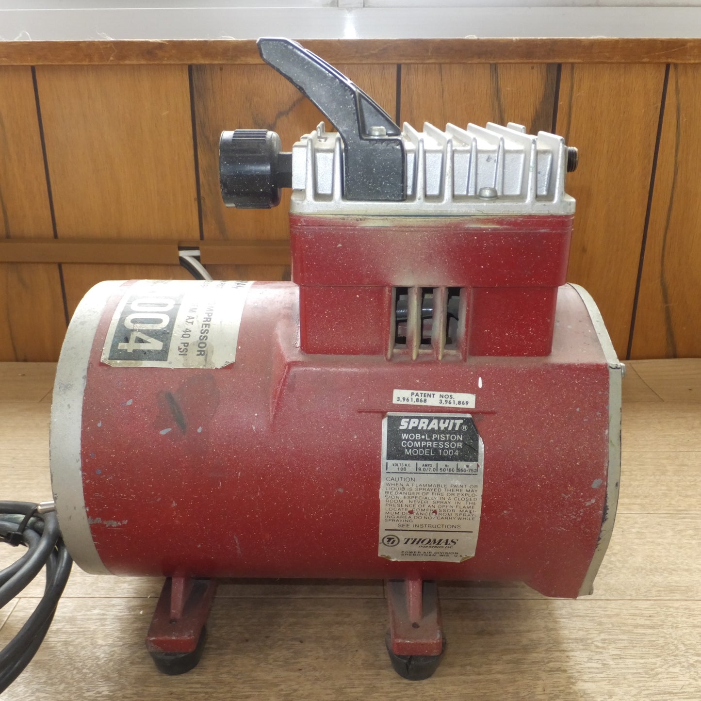 [送料無料] ★トーマス THOMAS 1/2HP エアーコンプレッサー 1004　100V 50/60Hz　SPRAYIT　WOB・L PISTON COMPRESSOR★