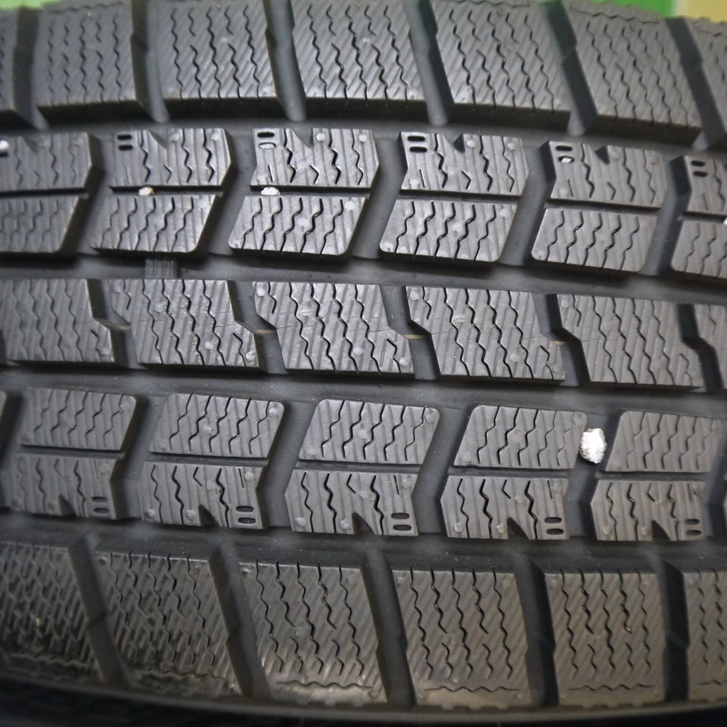 バリ溝！24年！ほぼ10分★スタッドレス 175/65R14 グッドイヤー アイスナビ7 STRANGER ストレンジャー 14インチ PCD100/4H★6013002Hス