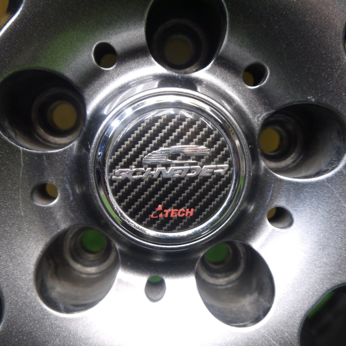 キレイ★スタッドレス 215/55R17 ブリヂストン ブリザック VRX SCHNEIDER シュナイダー 17インチ PCD114.3/5H★6041001Hス