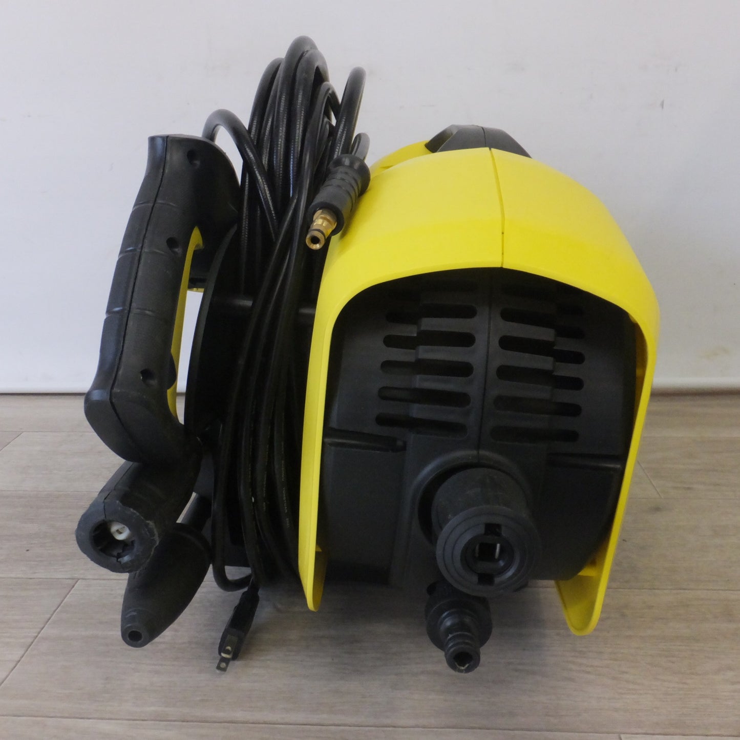 [送料無料] 美品★ケルヒャー KARCHER 高圧洗浄機 K2サイレント K2 Silent　100V～ 50/60Hz 1.25kW　1.600-920.0 IPX5★