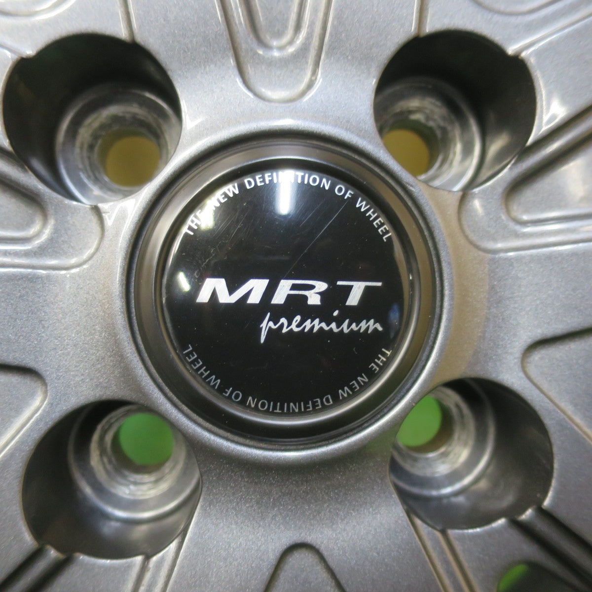 バリ溝！22年！キレイ！9分★スタッドレス 185/60R15 グッドイヤー アイスナビ7 MRT premium 15インチ PCD100/4H★5111409イス