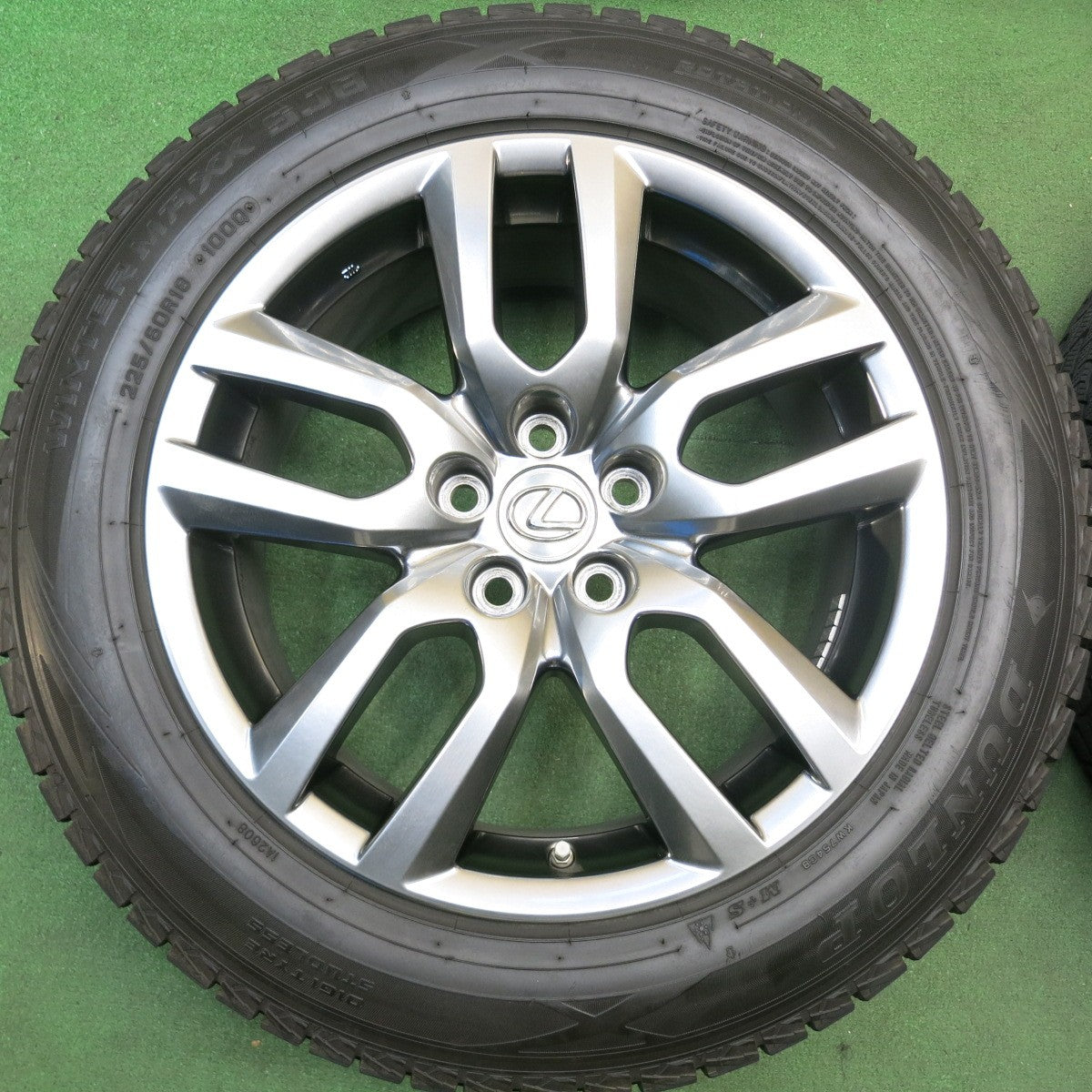 センサー付！バリ溝！キレイ！9分★レクサス NX バージョンL 純正 225/60R18 スタッドレス ダンロップ ウインターマックス SJ8 18インチ PCD114.3/5H★6031504HAス