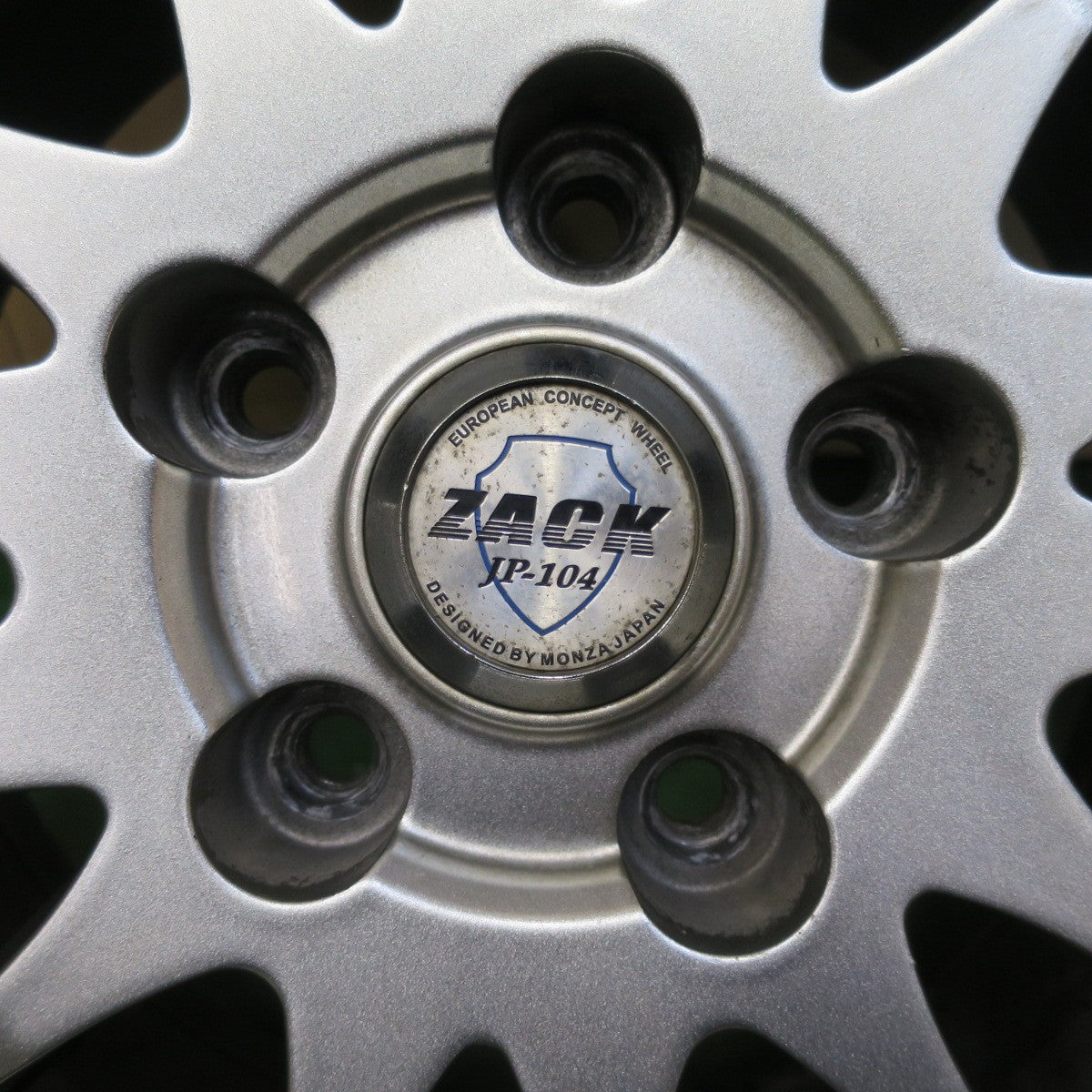 バリ溝！24年！9.5分以上★スタッドレス 195/65R15 ダンロップ ウインターマックス WM02 ZACK JP-104 MONZA ザック 15インチ PCD114.3/5H★5071001TTス