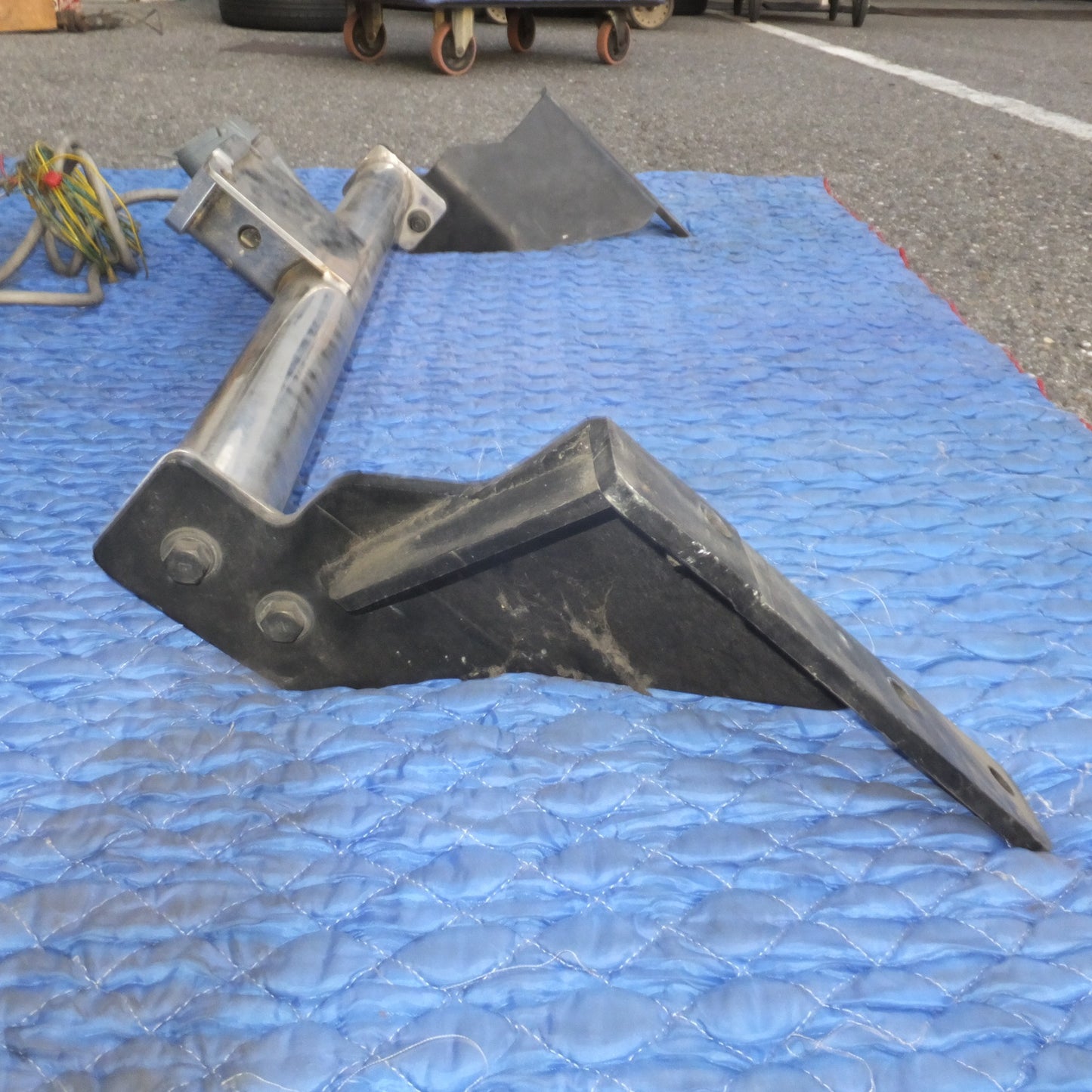 [送料無料] 岐阜発★サン自動車工業 SUNTREX ヒッチメンバー TUG MASTER 7-WAY 6-24 VOLTS　口径 約 5cm(3)★