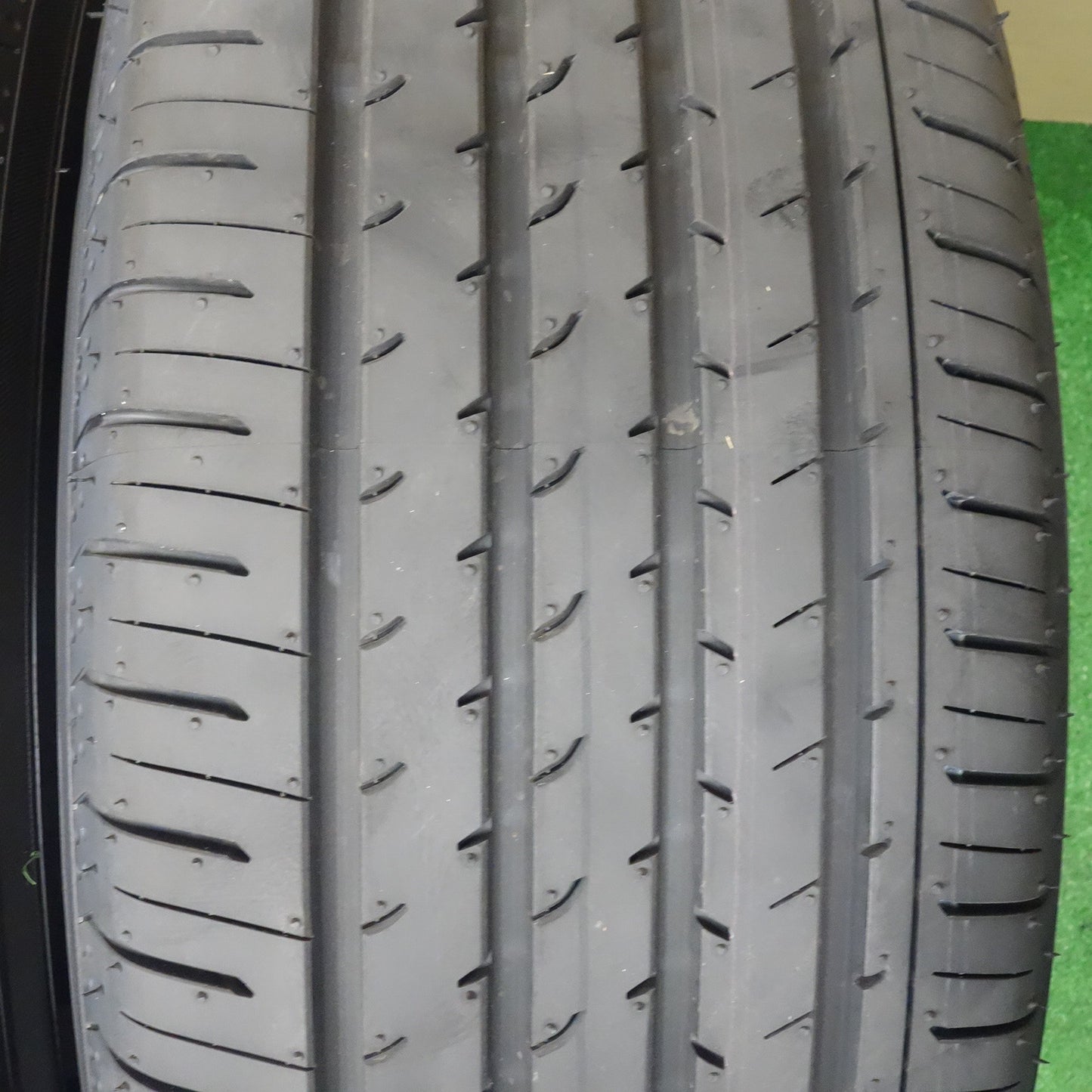 新車外し！26年★トヨタ 40系 アルファード ヴェルファイア 純正 225/65R17 ヨコハマ アドバン V03 17インチ PCD120/5H★6031503KTノ