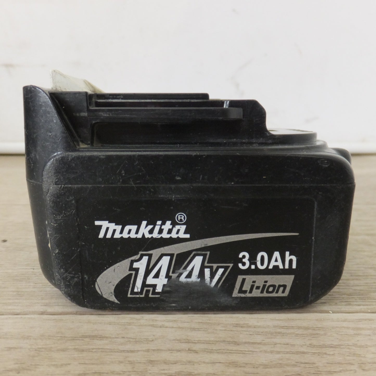 [送料無料] ★マキタ makita 充電式インパクトドライバ TD133DRFXB 14.4V★