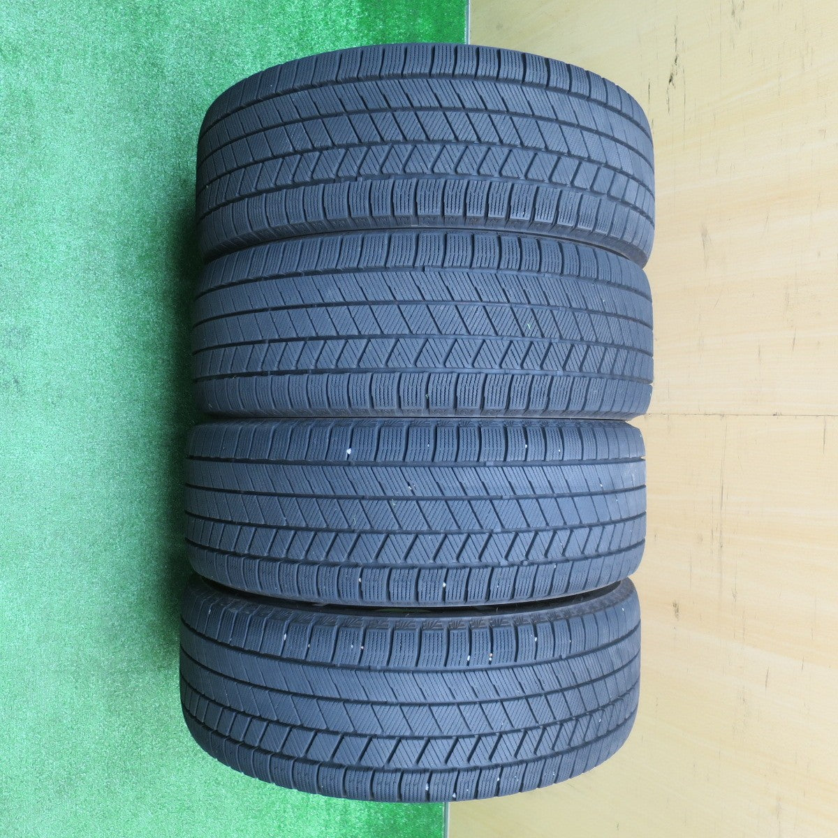 バリ溝！23年！キレイ！9.5分★スタッドレス 205/50R17 ブリヂストン ブリザック VRX3 ECO FORME エコフォルム 17インチ PCD100/4H★5102805NJス