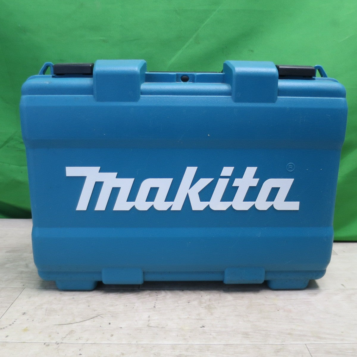 送料無料] 美品!付属品付き☆マキタ 充電式 ピンタッカ 10.8V