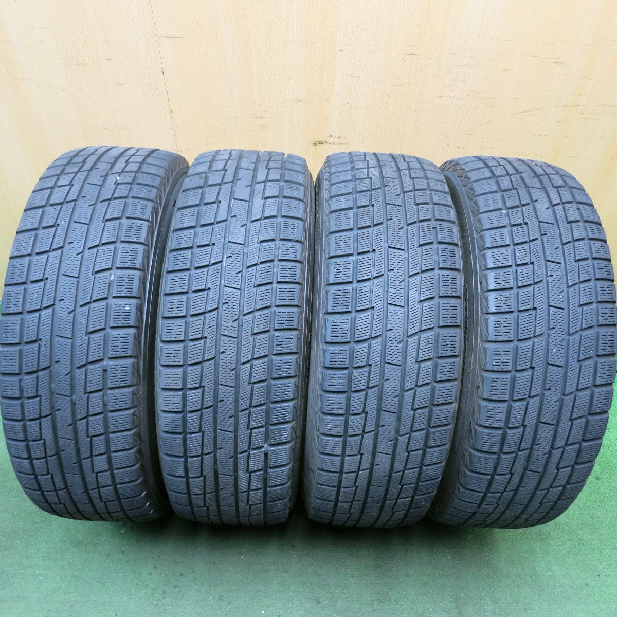 4本価格★スタッドレス 215/65R16 ヨコハマ アイスガード iG30 GRASS グラス 16インチ PCD114.3/5H★5080911HAス